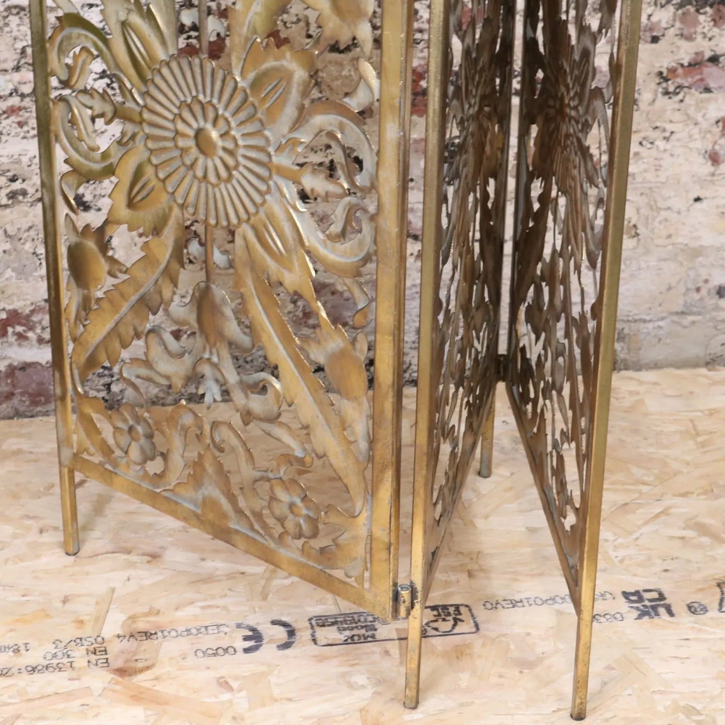 Jaipuri Heirloom Metal Room Divider Screen