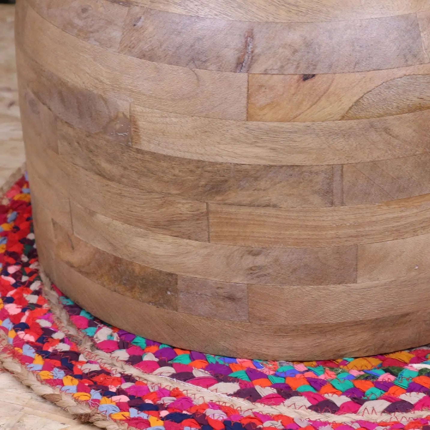 Narmada Swirl Mango Wood Side Table