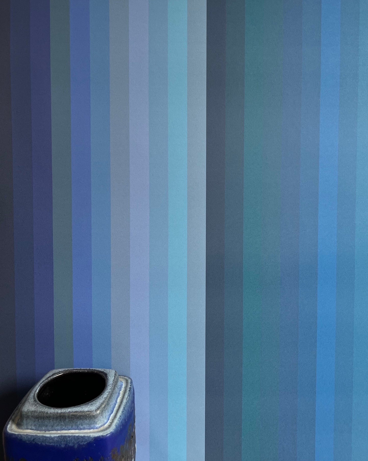 Tonal Stripe Wallpaper - Indigo