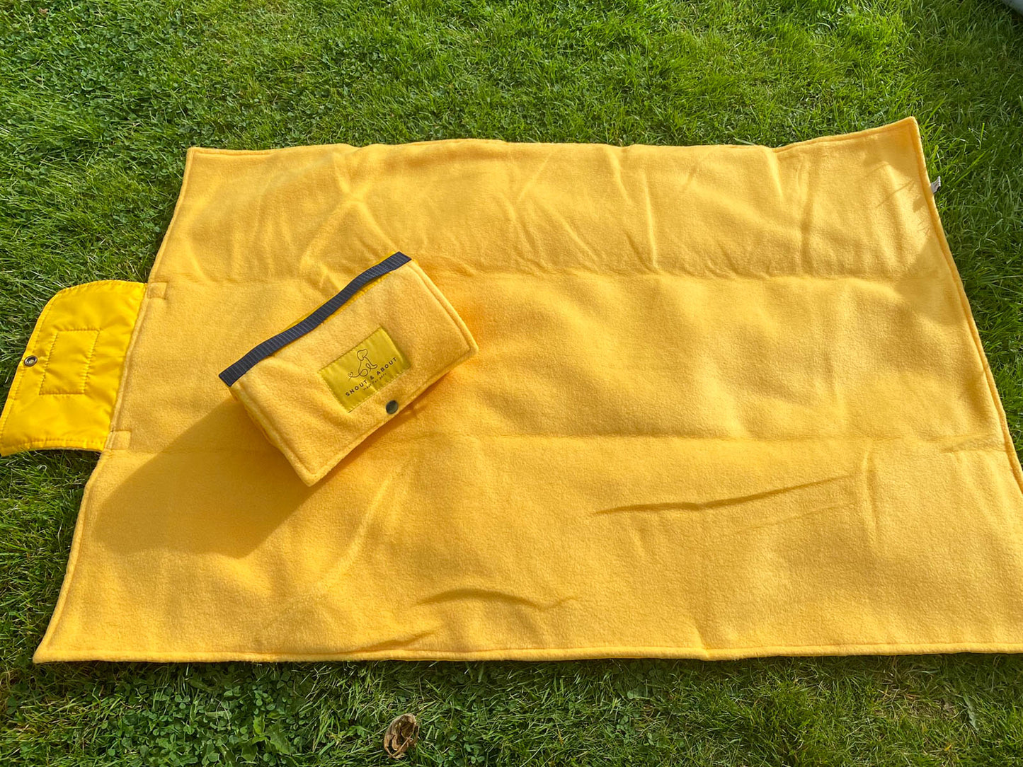 Snout & About - Custard Fleece Dog Mat