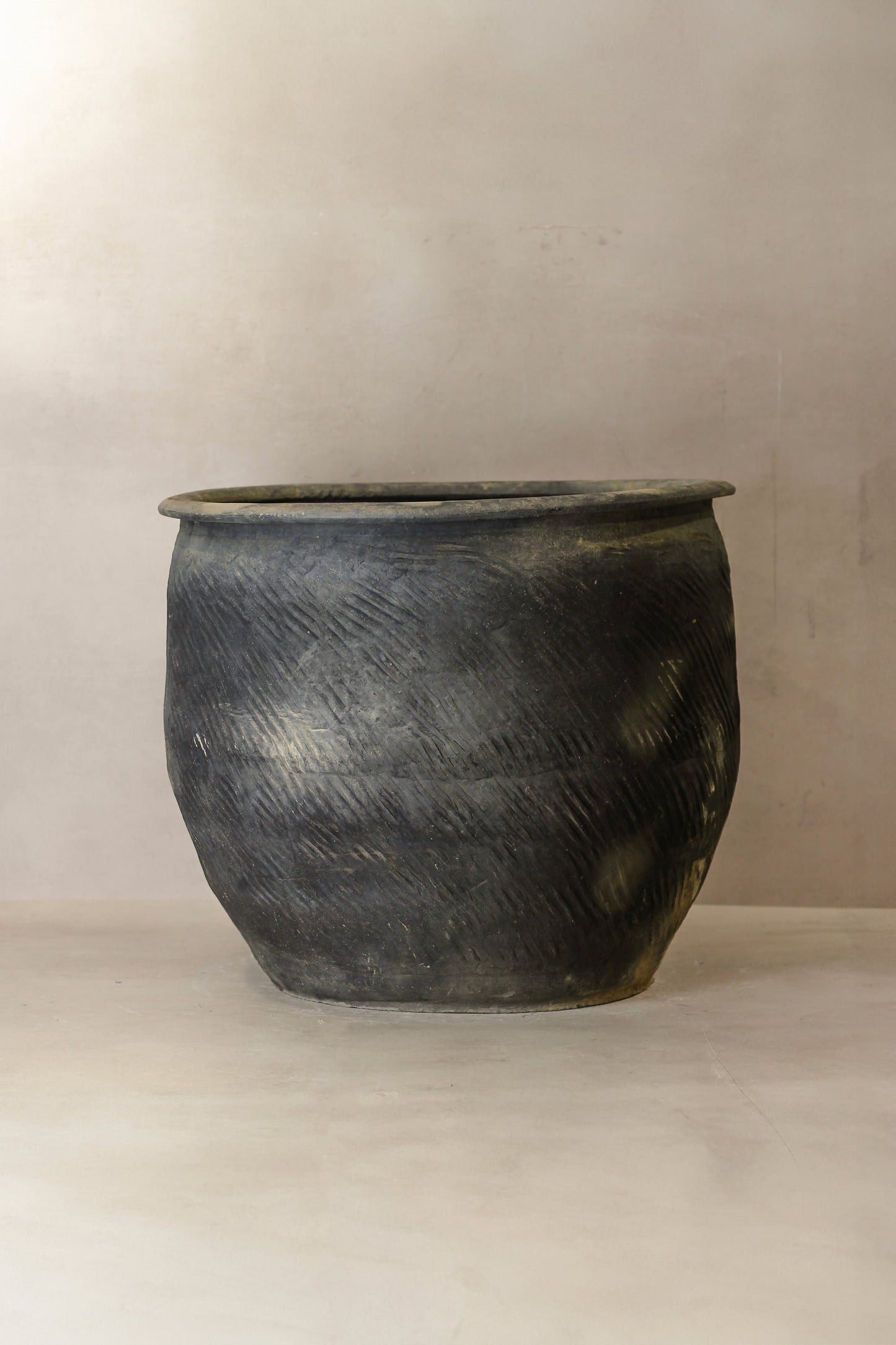 Big Old Grey Asian Pots - L014