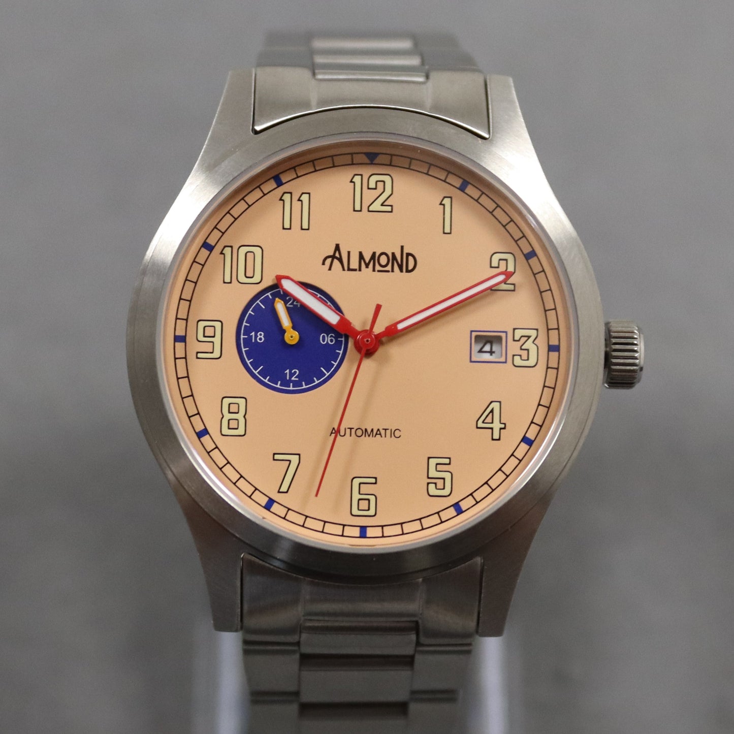 Almond Rifleman Field