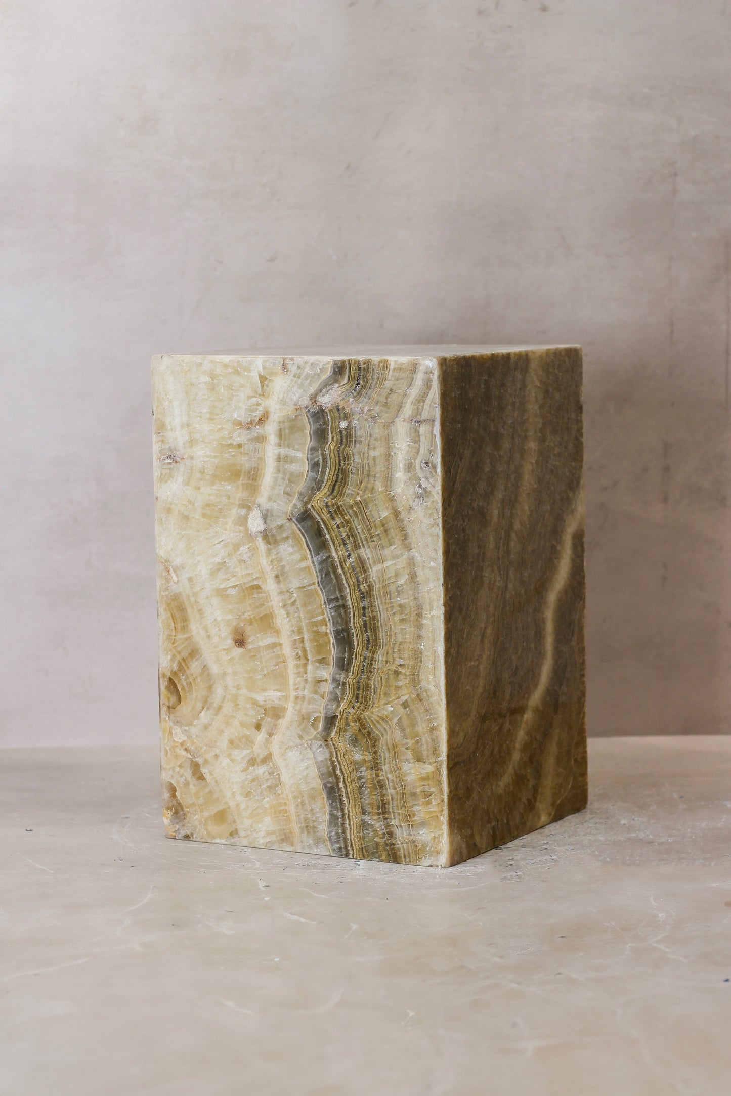 Onyx Side Table Pedestal - Hollow - No 13