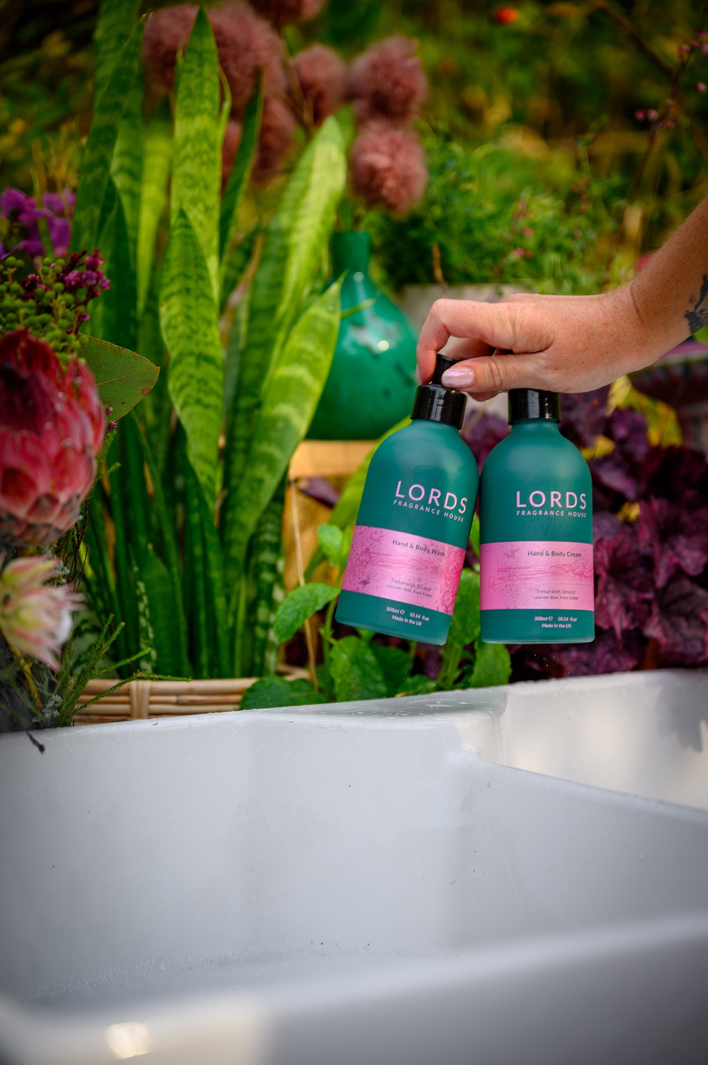 Hand & Body Wash, Green, Rinse & Repeat Aluminium Bottle