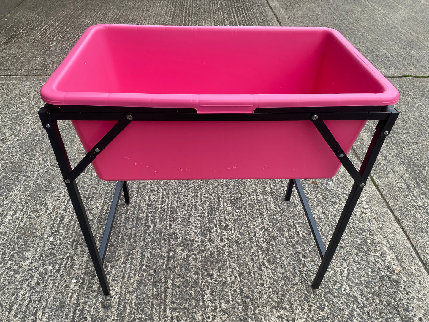 Pink Dog Bath with Drain Valve (Black) and Stand