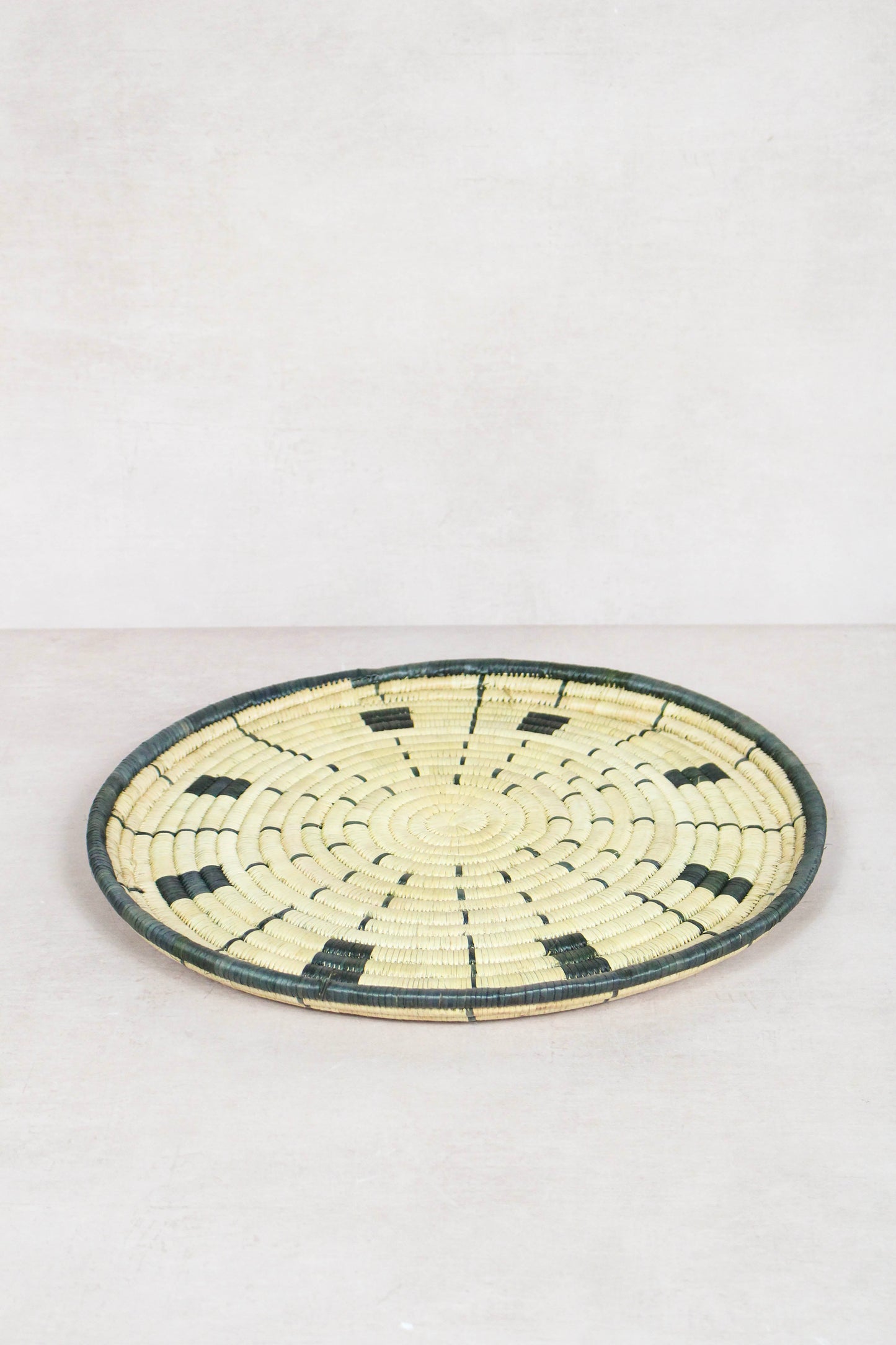 Malawi Wall Basket 40cm 40.7