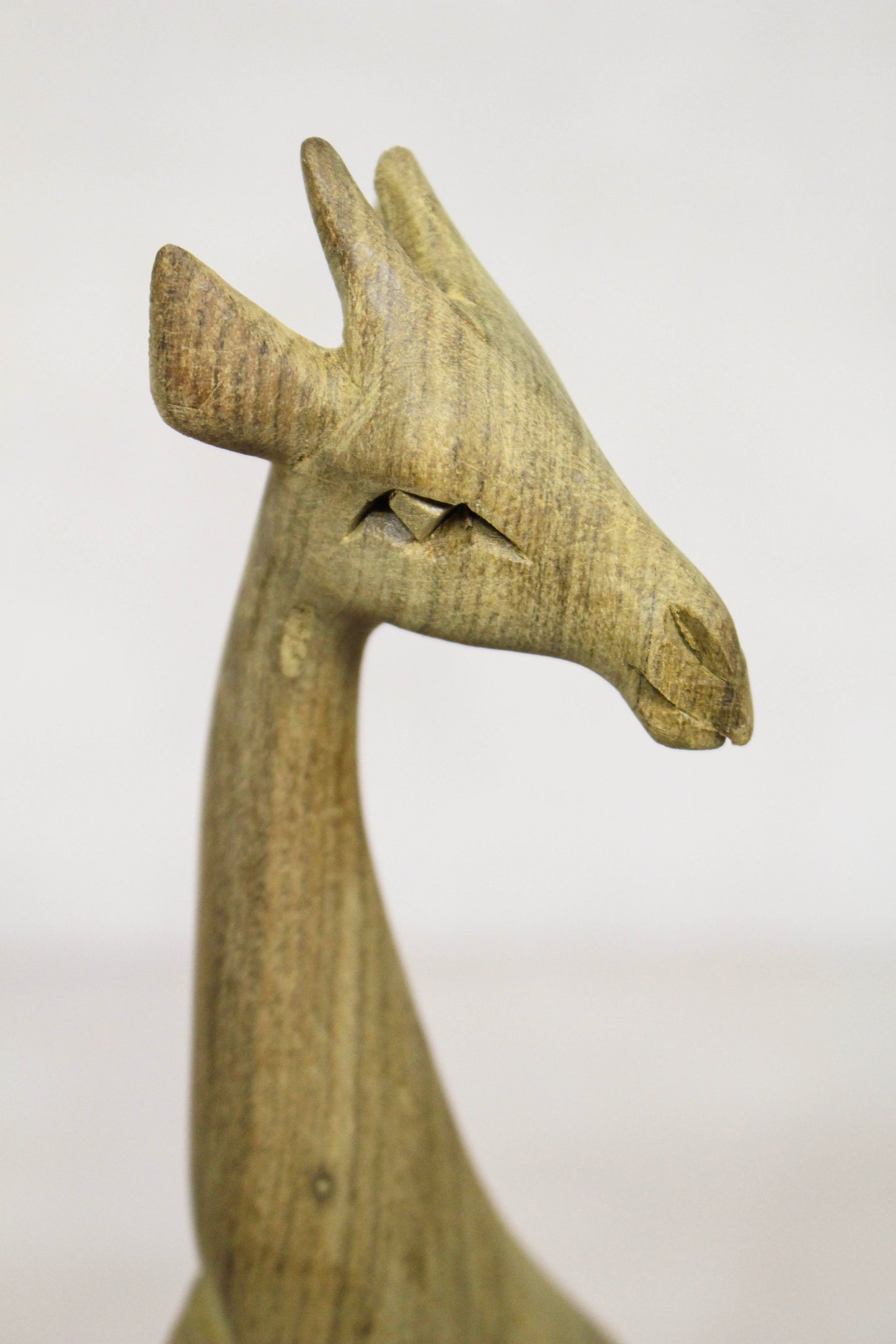 Swazi Giraffe sculptures - wood - 64.1