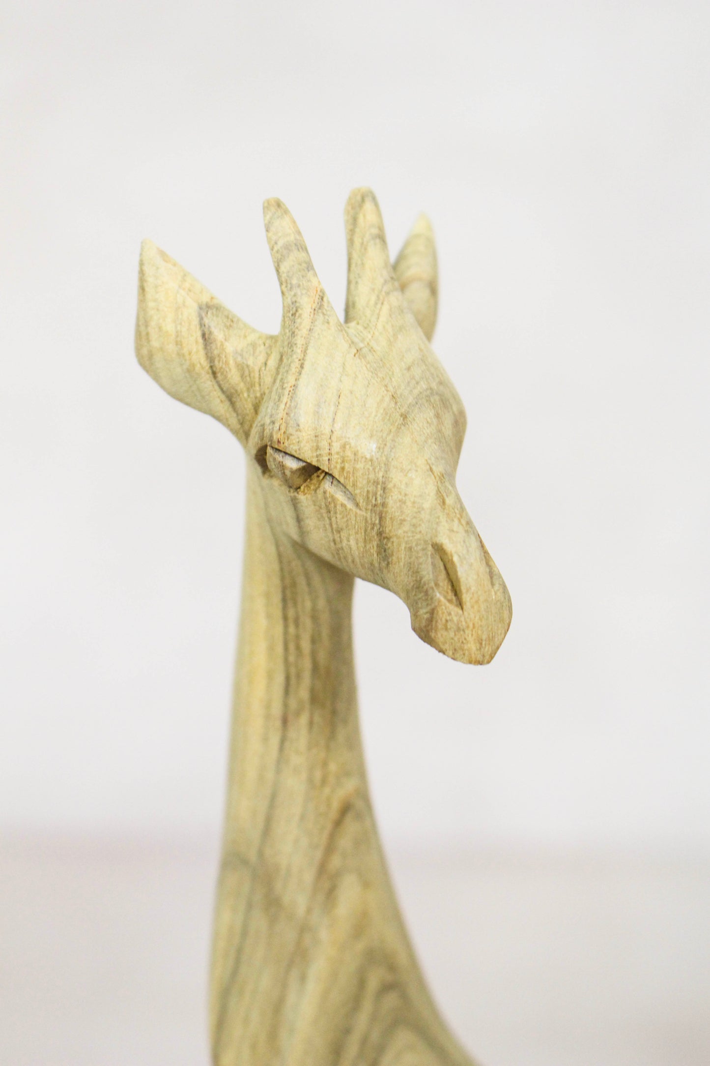 Swazi Giraffe sculptures - wood - 64.2