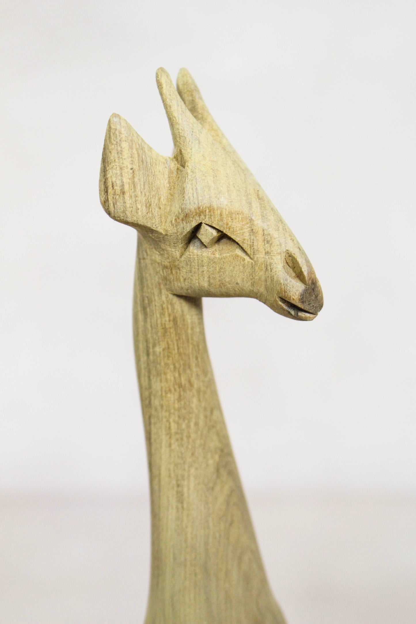 Swazi Giraffe sculptures - wood - 64.6