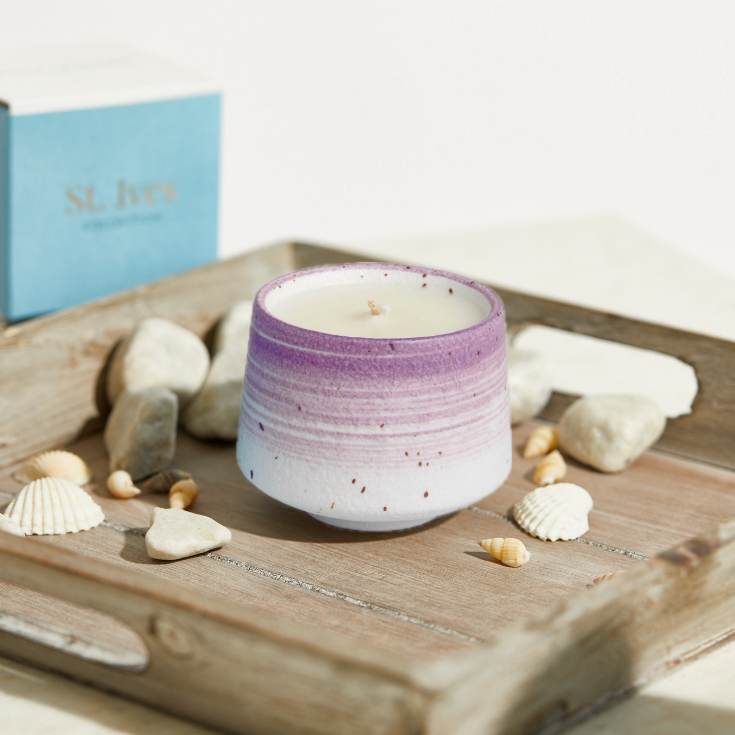 St Ives: Sennen Cove Candle - Rhubarb & Rose Petal