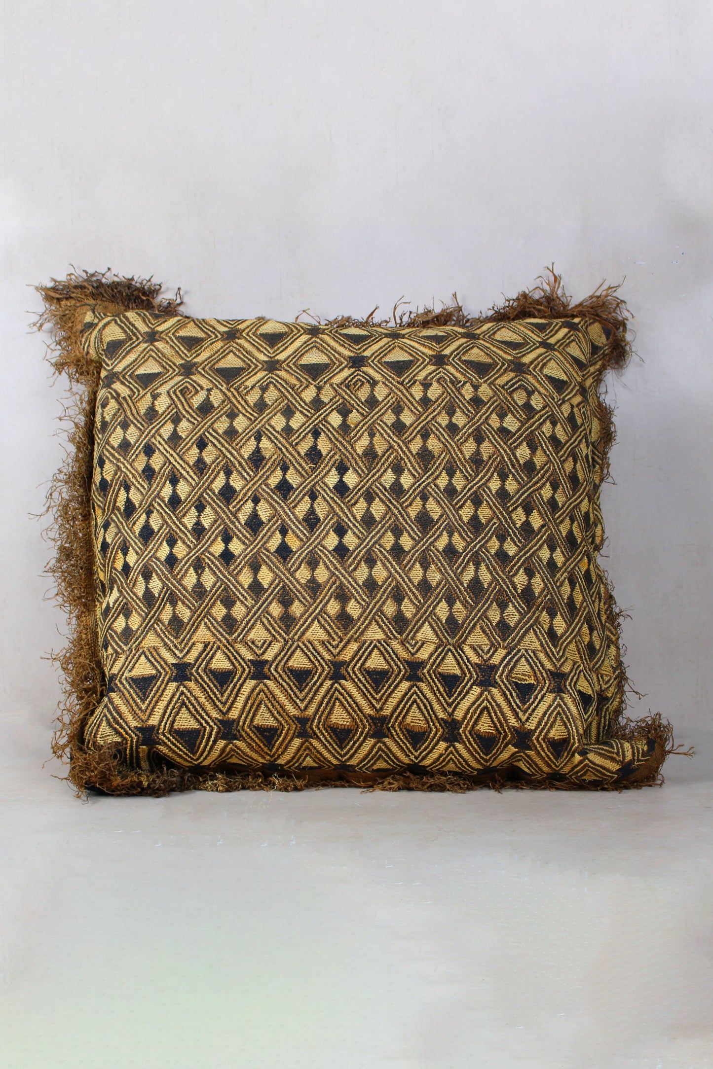 Vintage Showa Cloth Cushion - 25.1