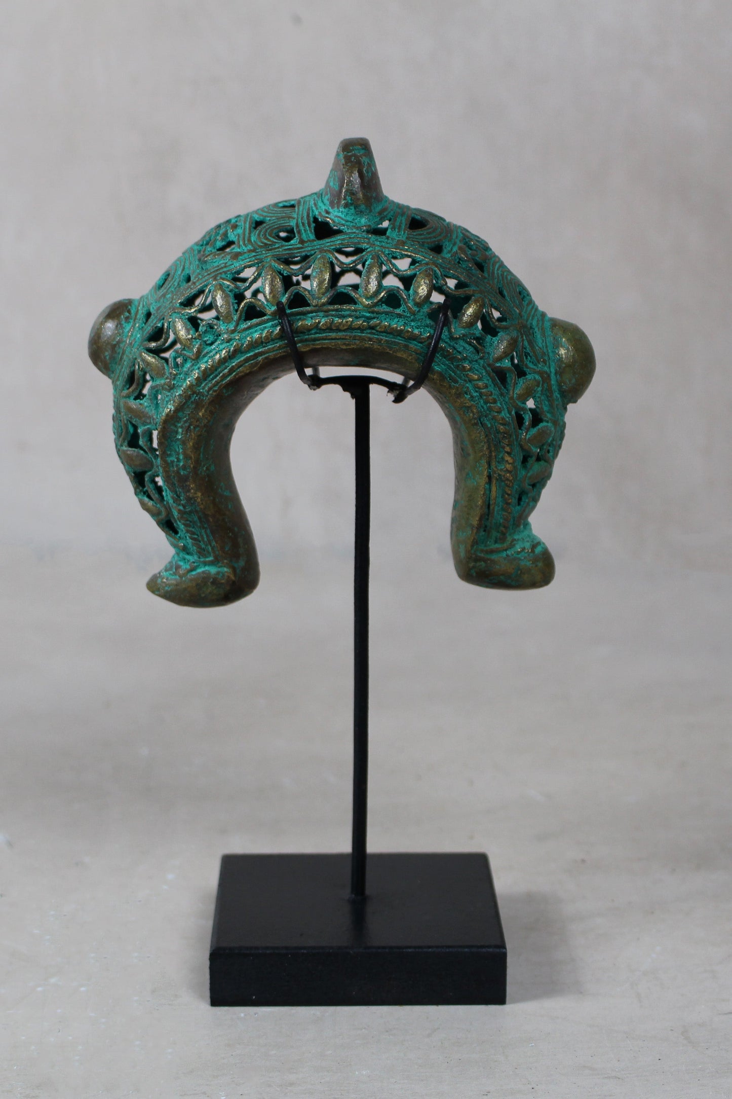 Benin Bronze Bangle - 207.3
