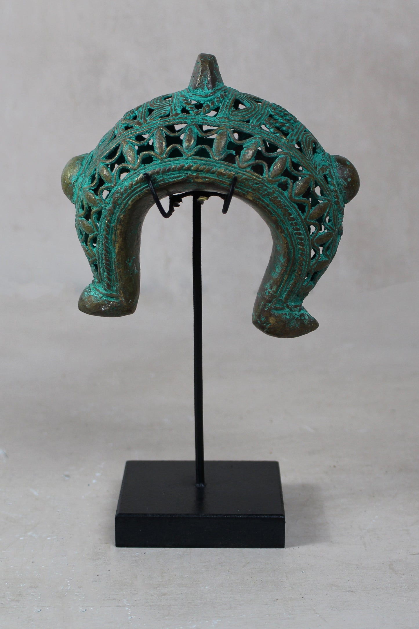 Benin Bronze Bangle - 207.3