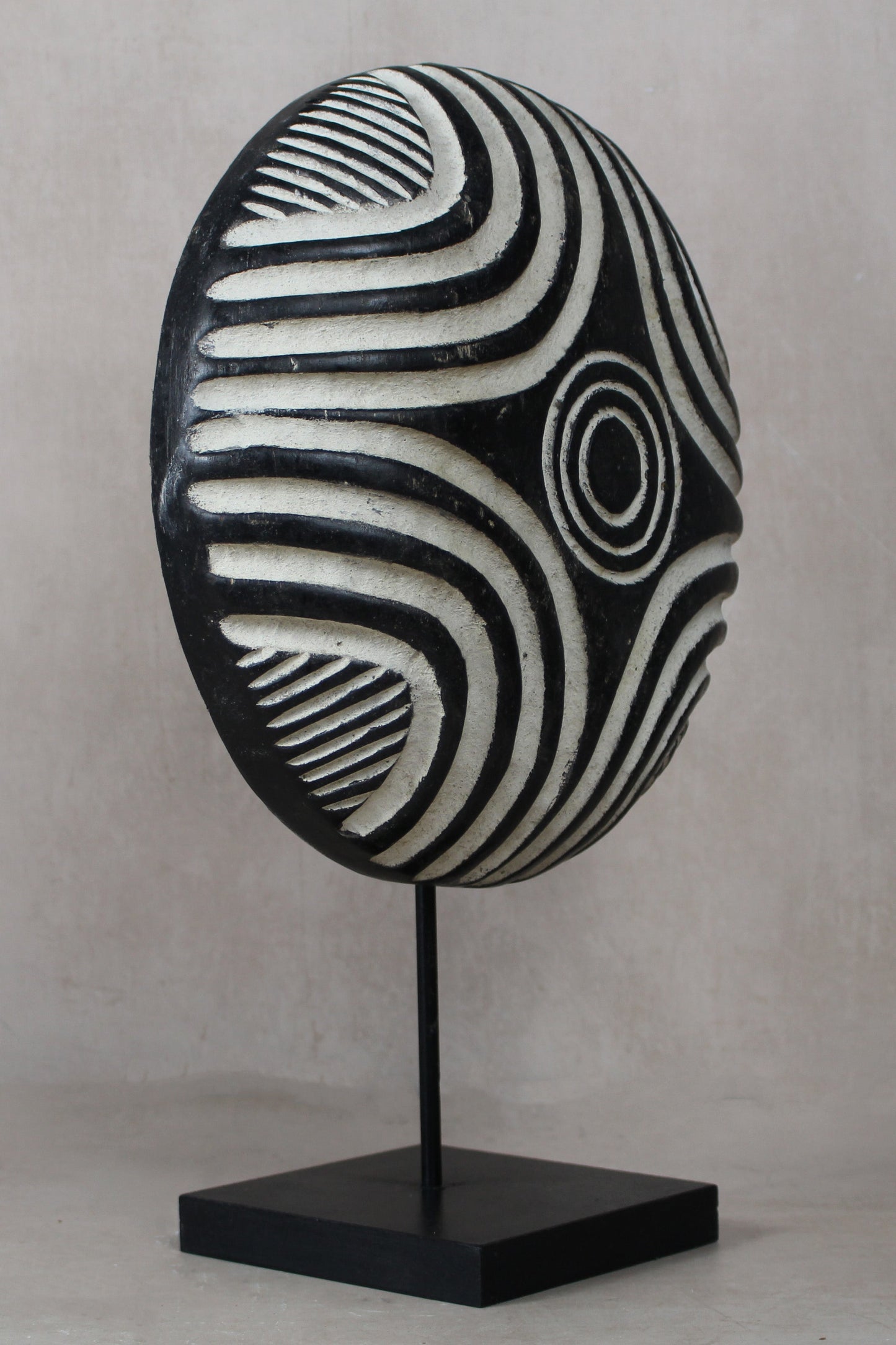 Cameroon Shield Round - 160.2