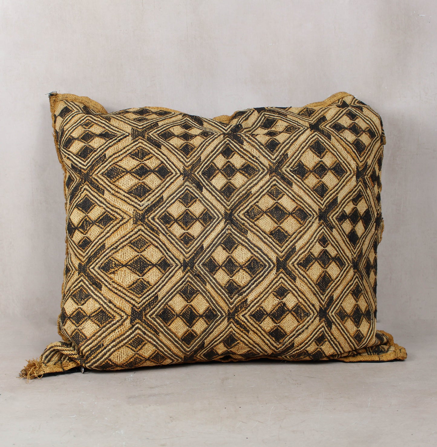 Vintage Showa Cloth Cushion - 25.5