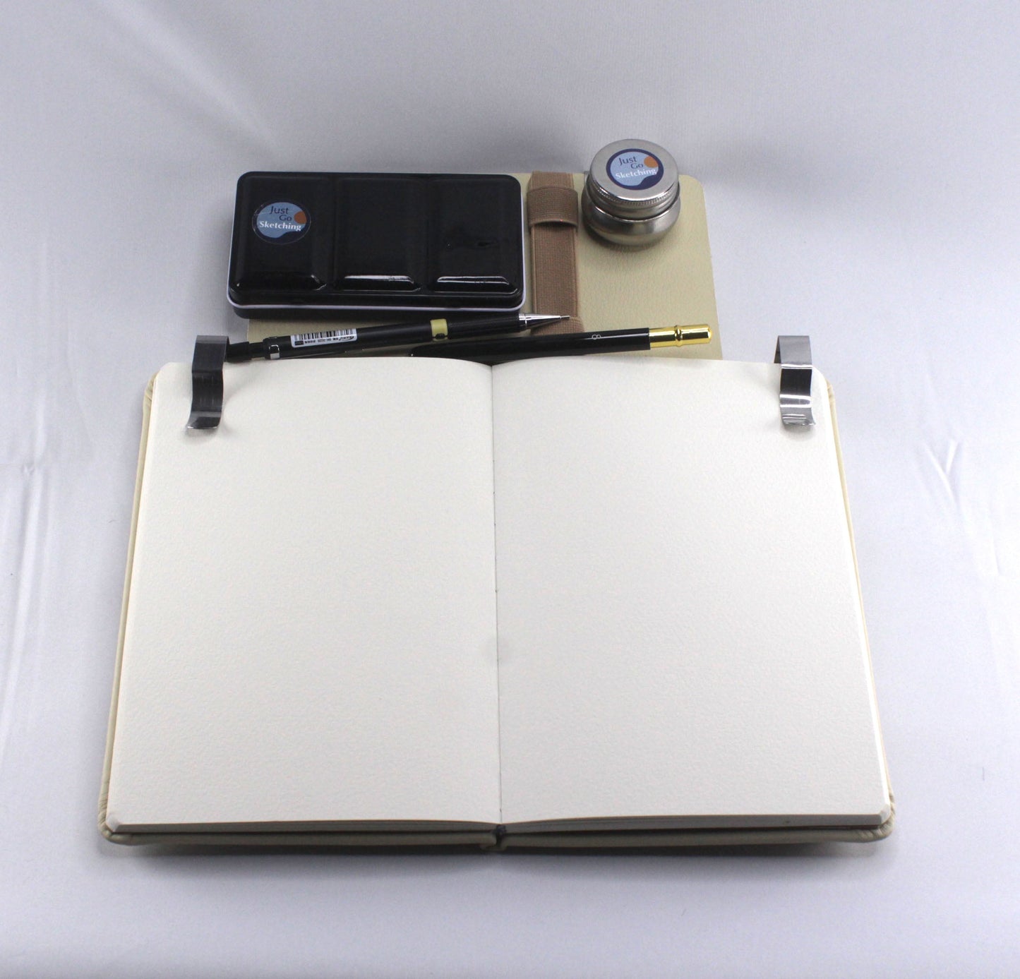 *A5 JustGoSketching Kit – 40 Pages + Companion Board + 12 Handcrafted Watercolours (Half Pans)