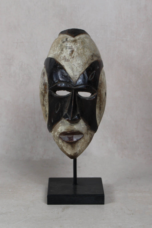 Hand carved Igbo African mask small - 206.1