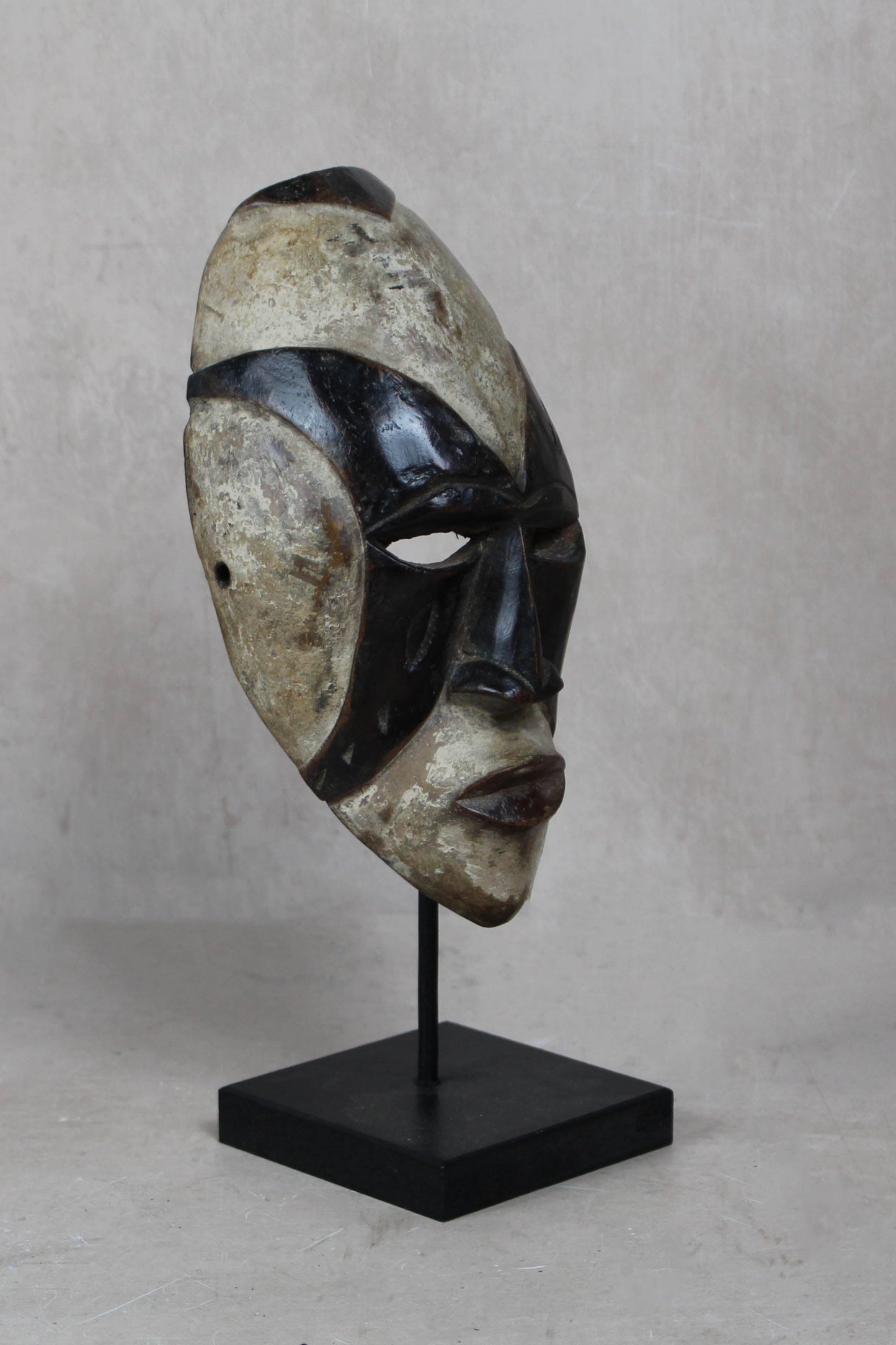 Hand carved Igbo African mask small - 206.1