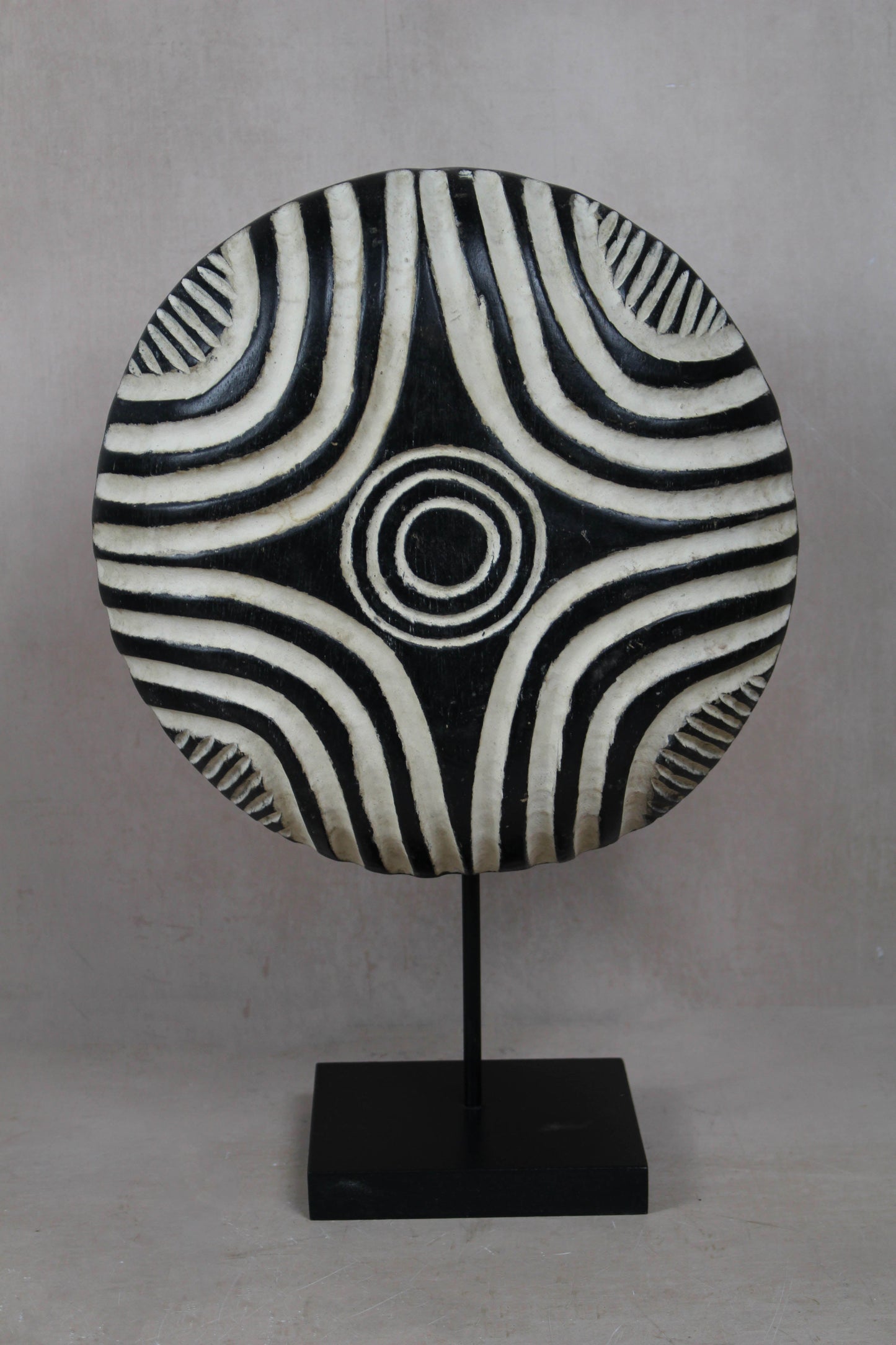 Cameroon Shield Round - 160.6