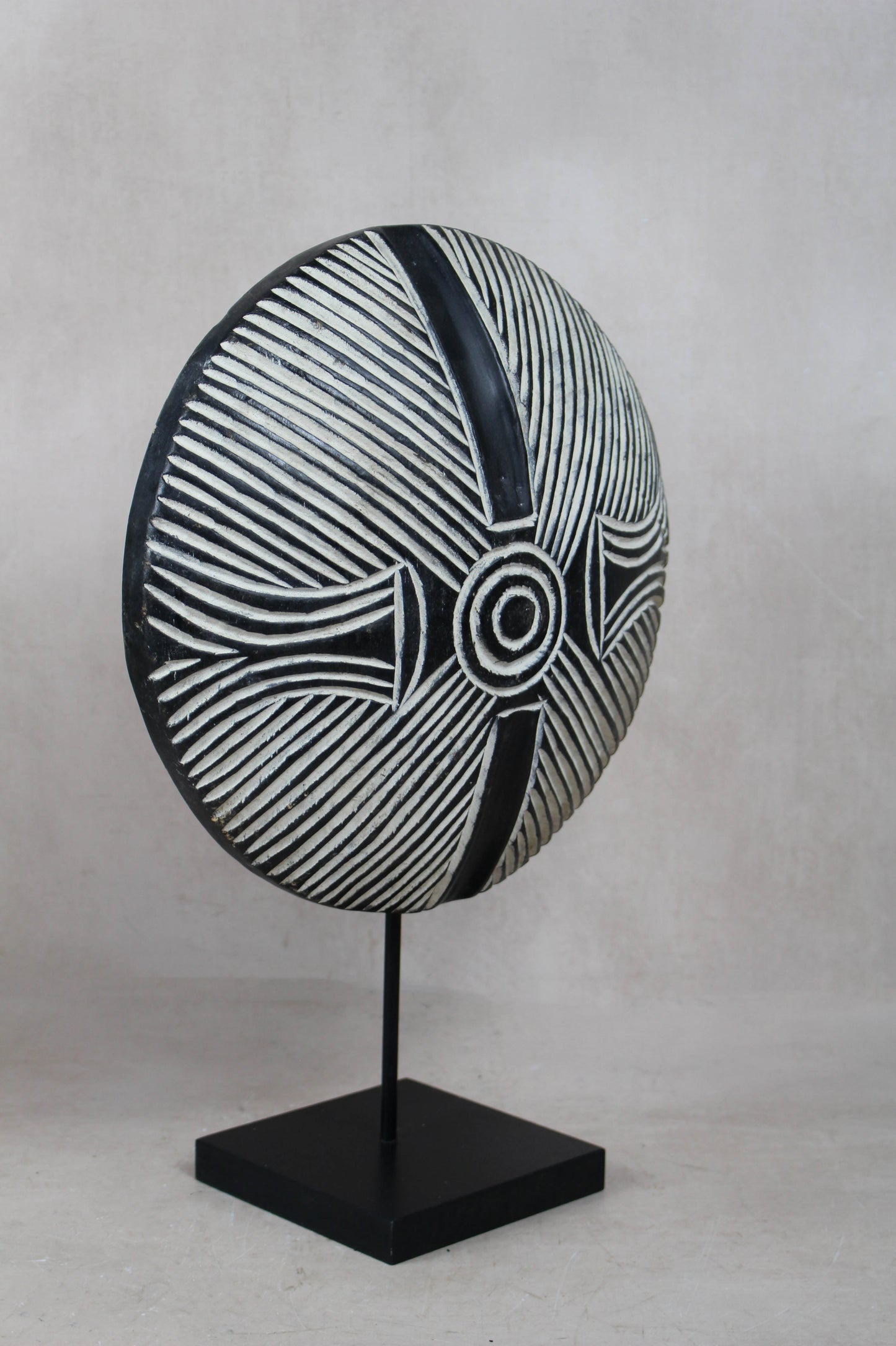 Cameroon Shield Round - 160.8