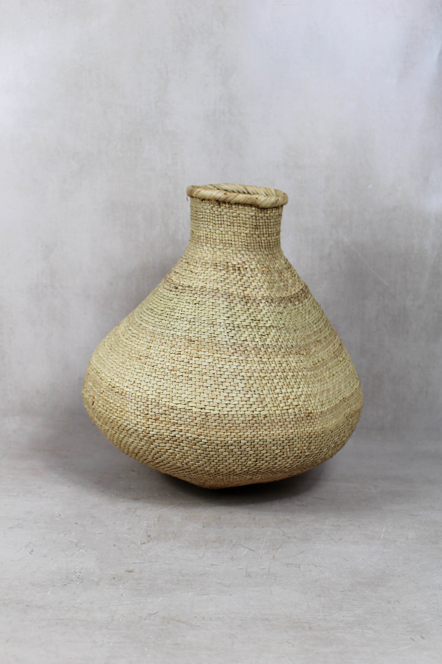 Garlic Gourd woven basket - Zimbabwe - 18.1