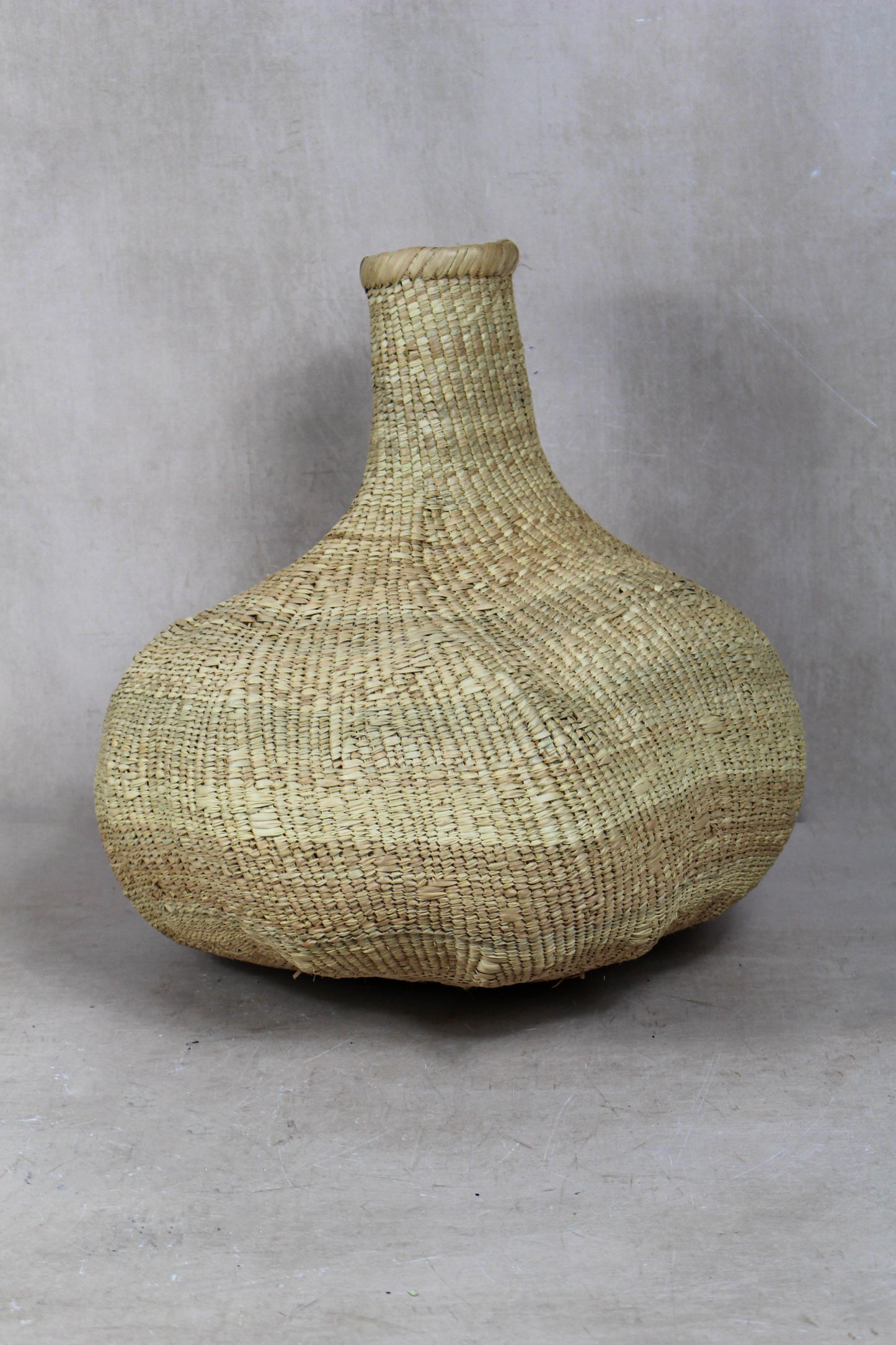 Garlic Gourd woven basket - Zimbabwe - 18.8