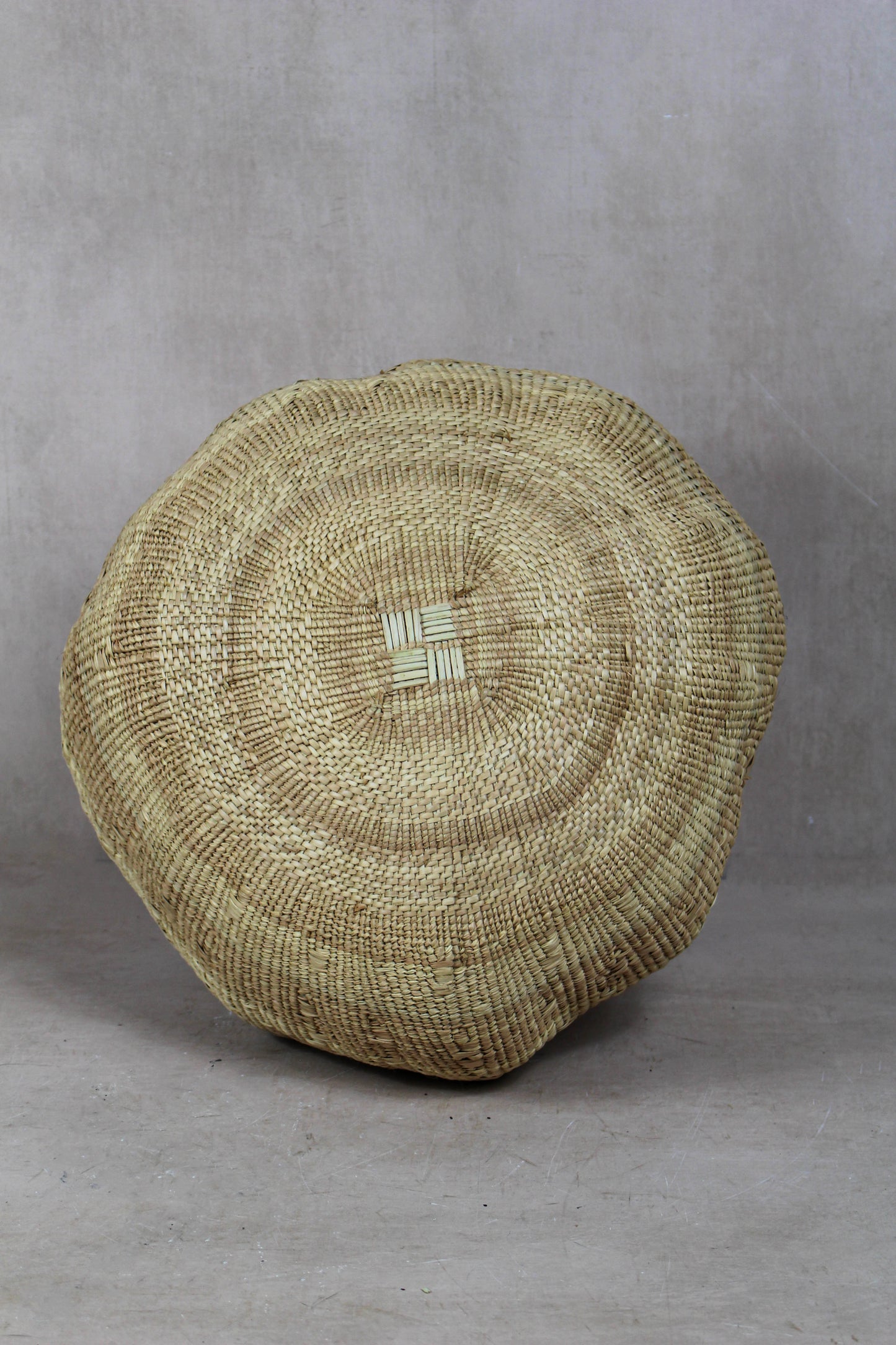 Garlic Gourd woven basket - Zimbabwe - 18.8
