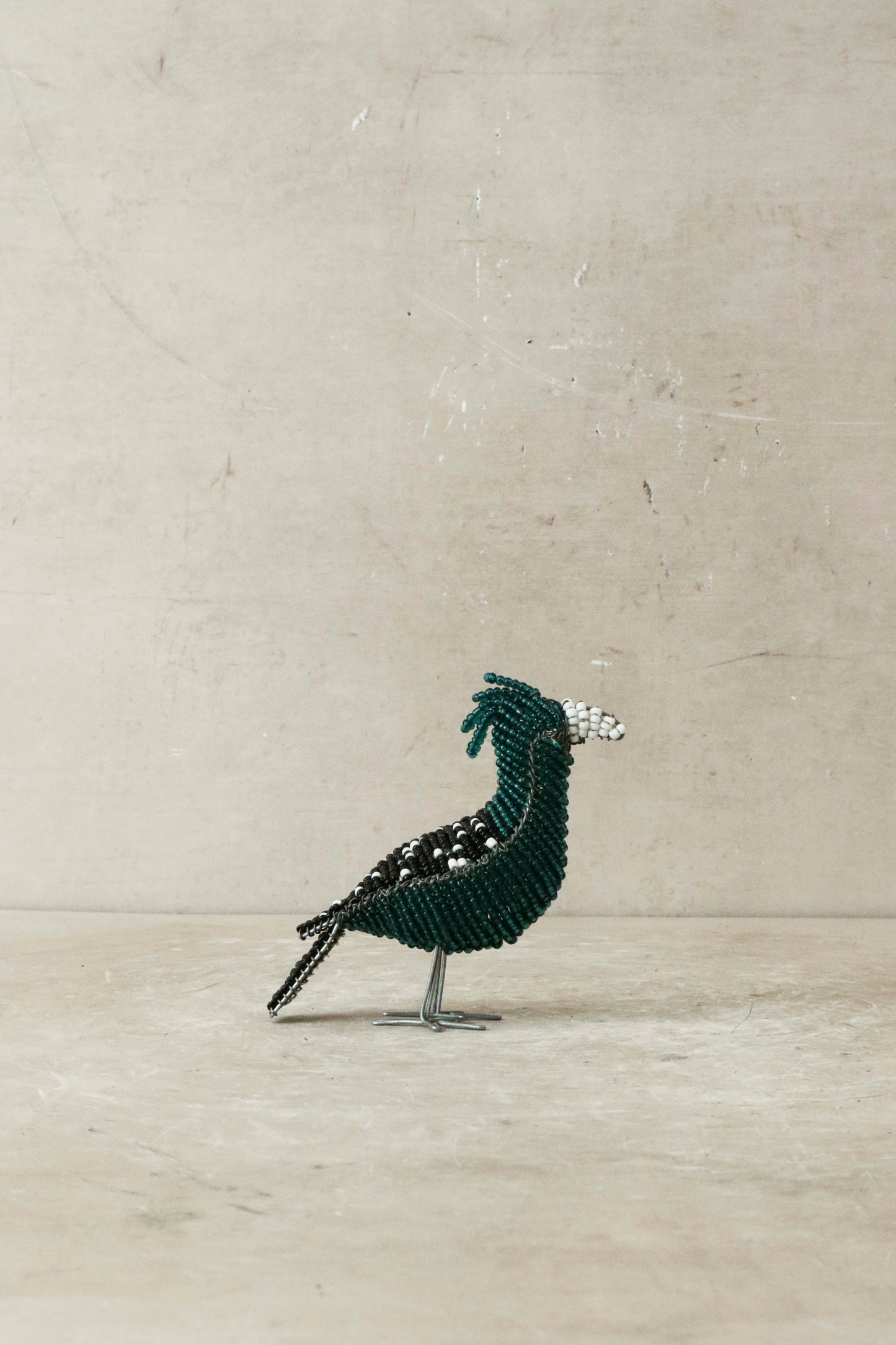Beaded standing bird - B1