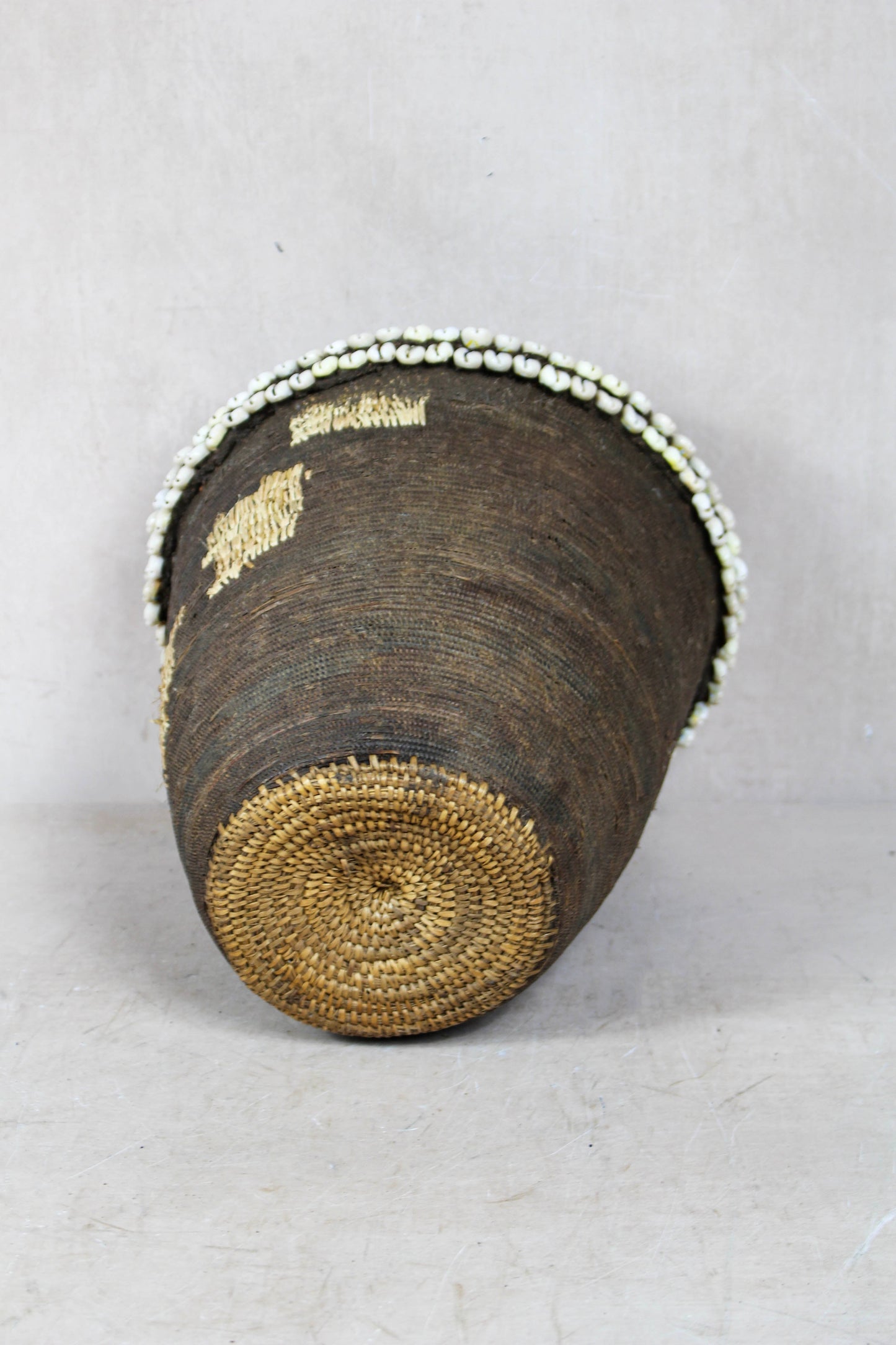 Vintage Tutsi Basket - Rwanda - with Cowrie shells - 106.11