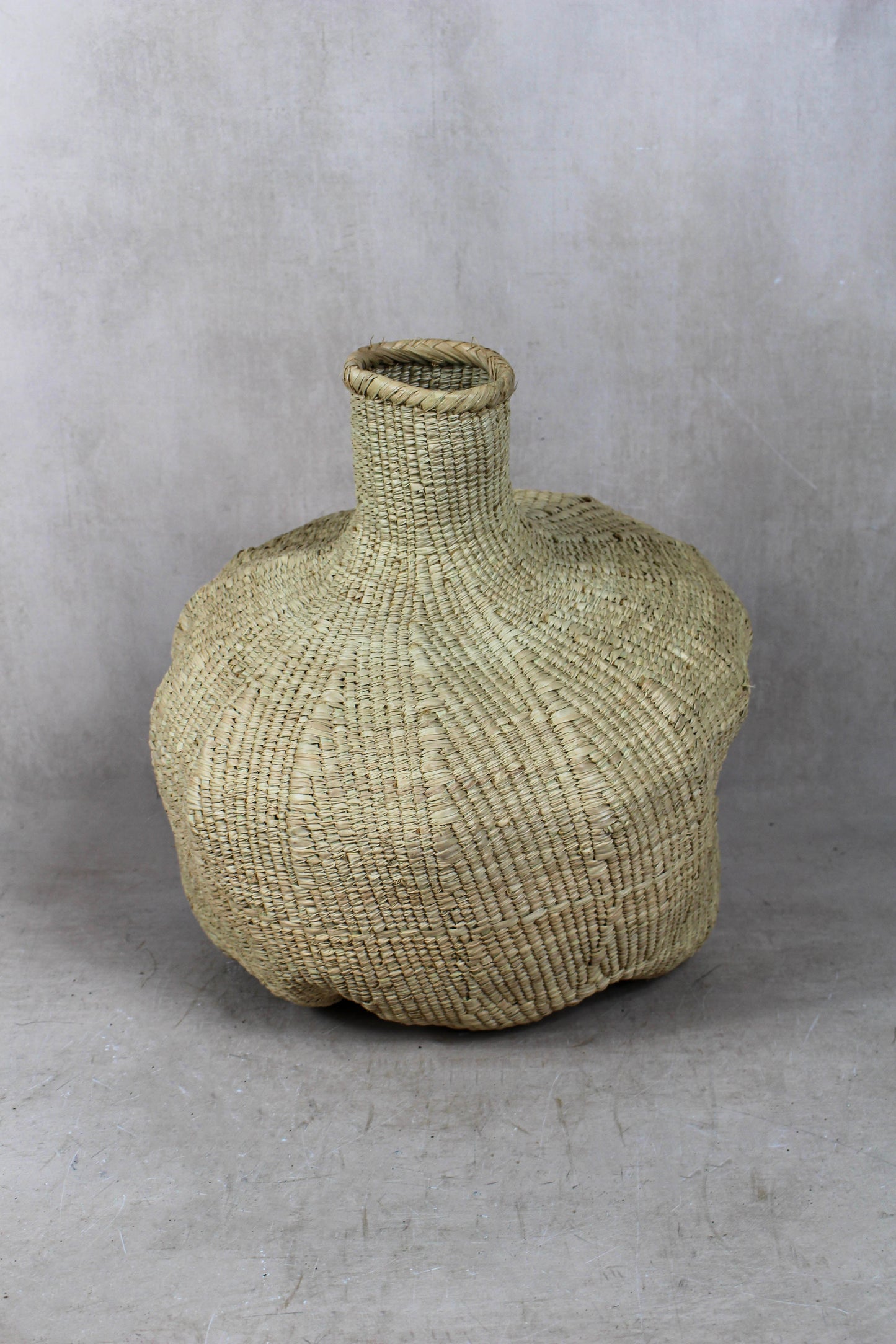 Garlic Gourd woven basket - Zimbabwe - 18.16