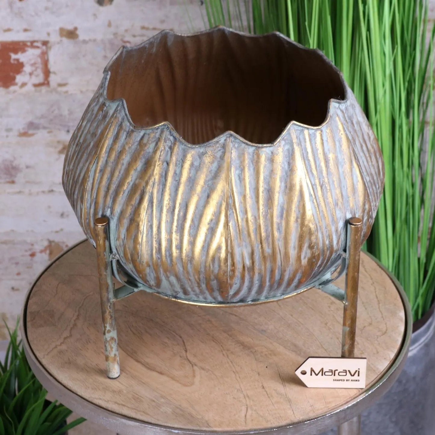 Dimma Plant Stand Gold