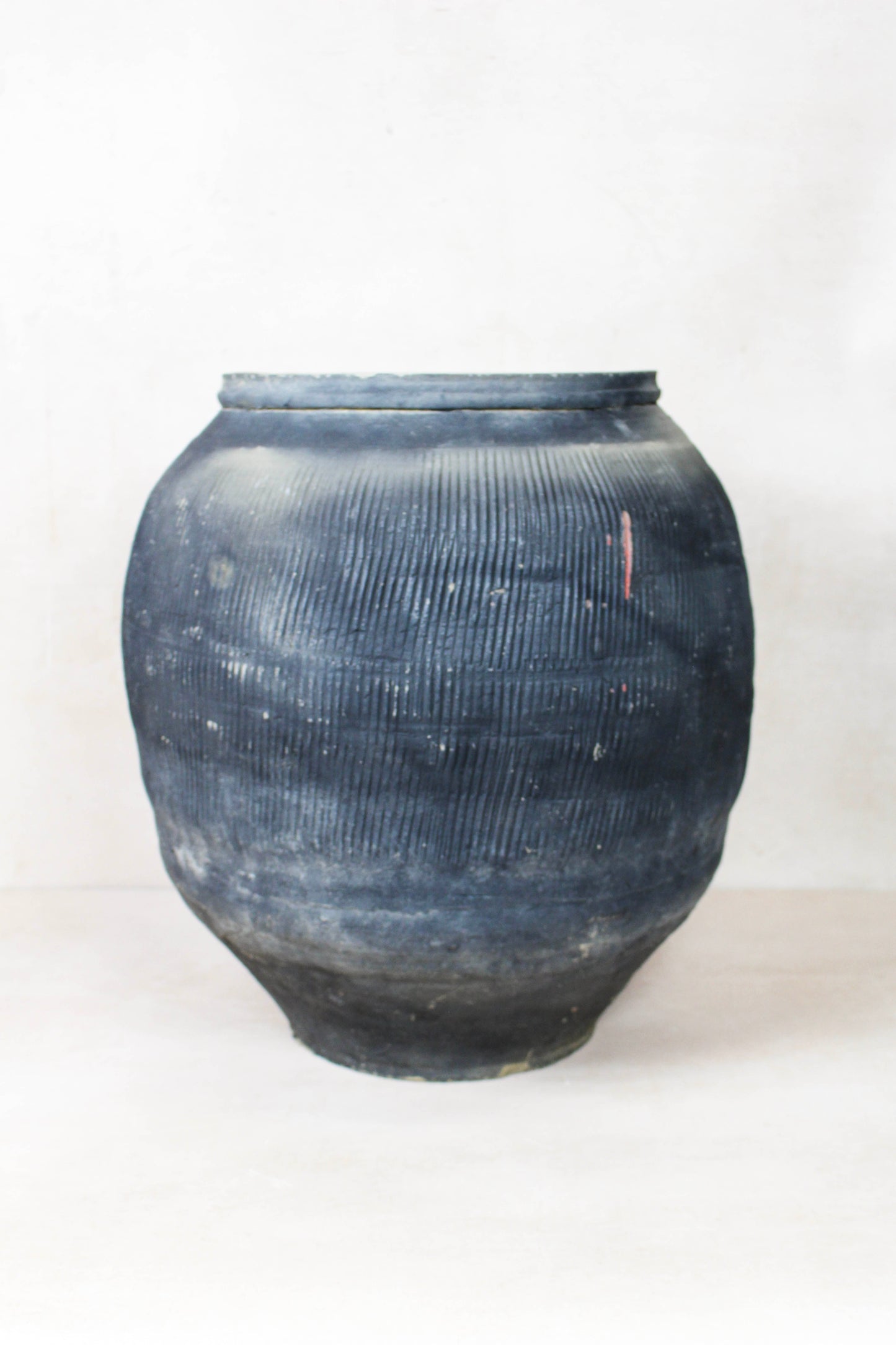 Vintage Textured Grey Pot - VT11