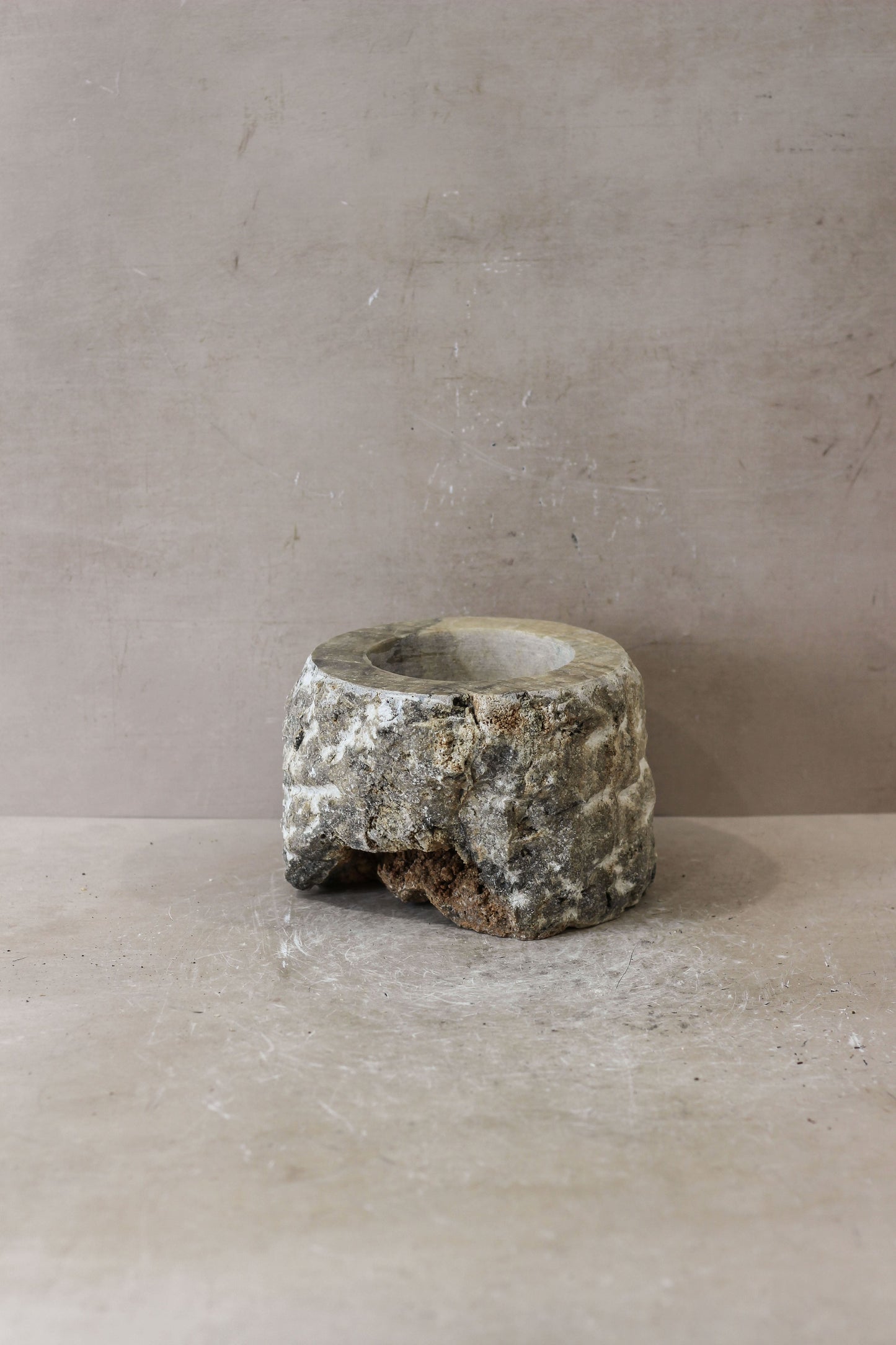 Rough Cut Onyx Candleholder XL 14.2