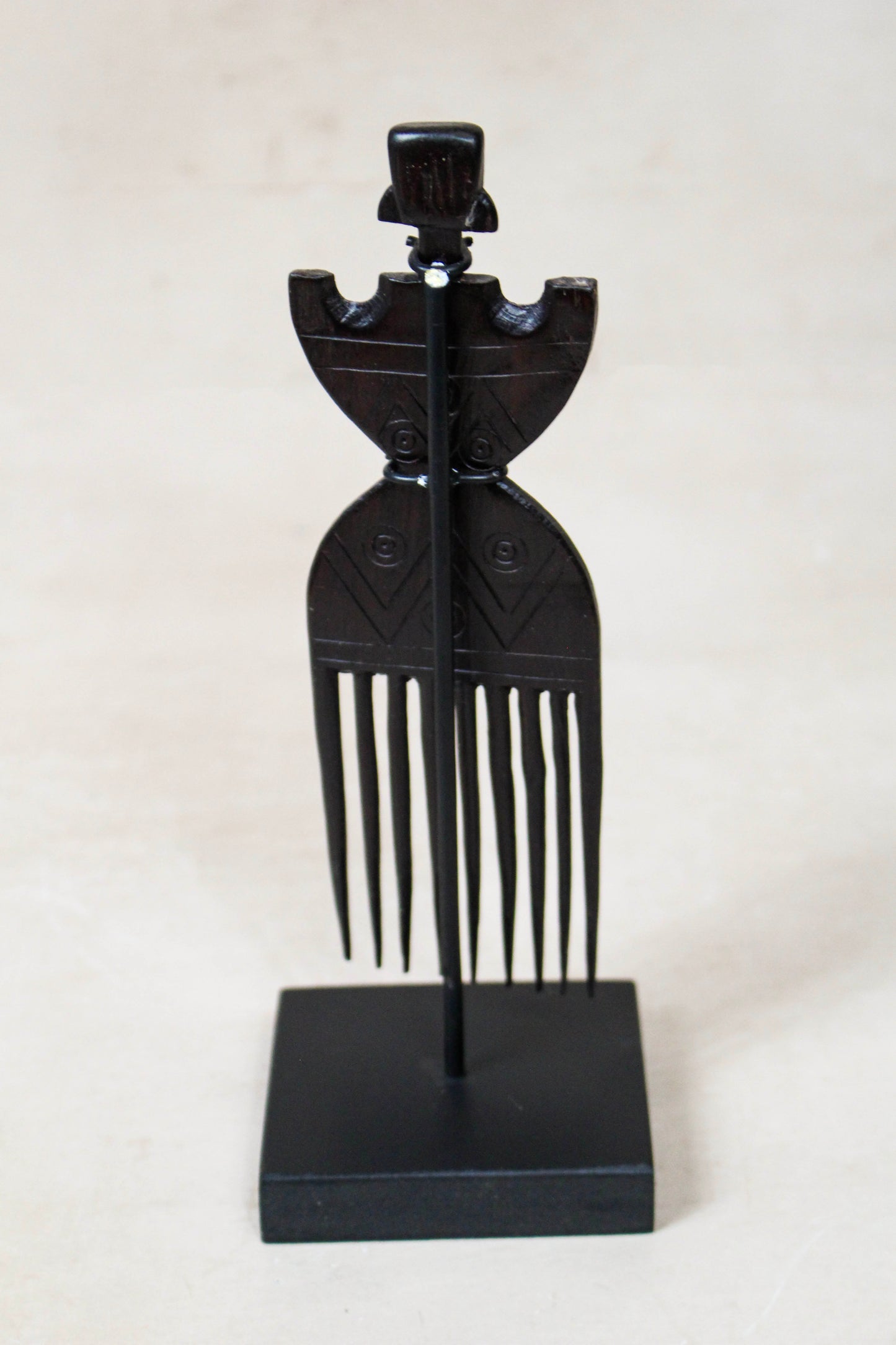 West African Carved Comb 240.2
