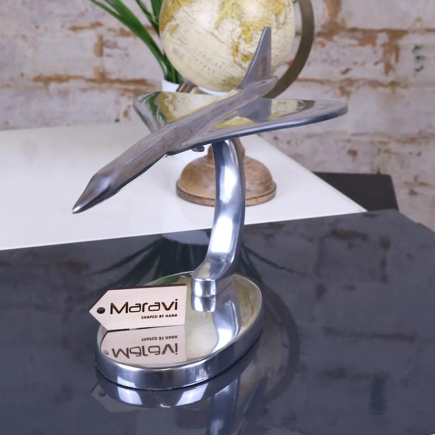 Saran Concorde Model 42cm