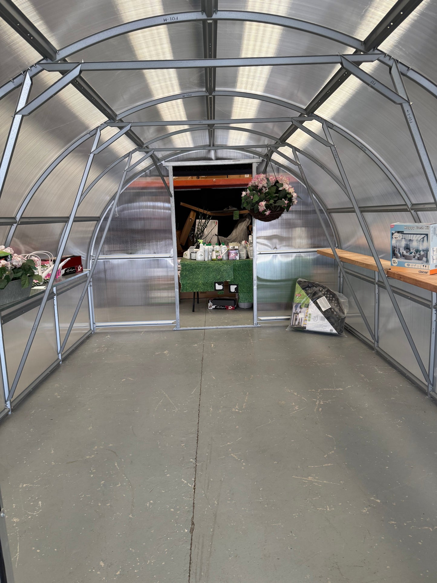 DOME 36M² (3M X 12M; 9.8FT X 39.4FT)