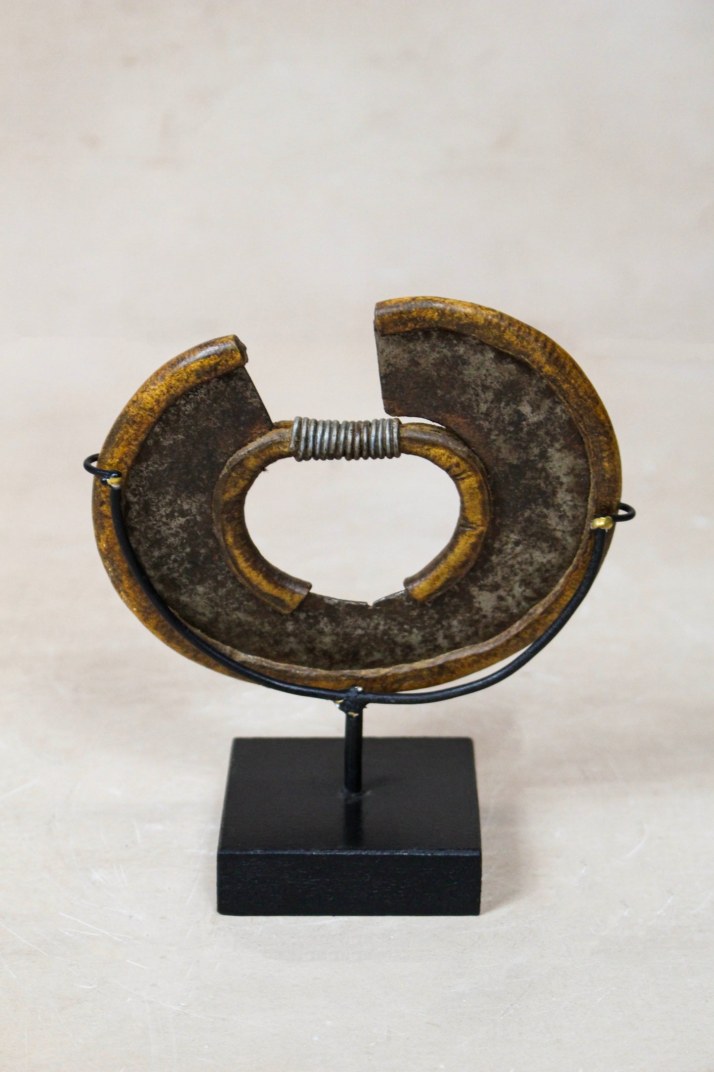 Antique East African "Ararait" Wrist Knife 119.2