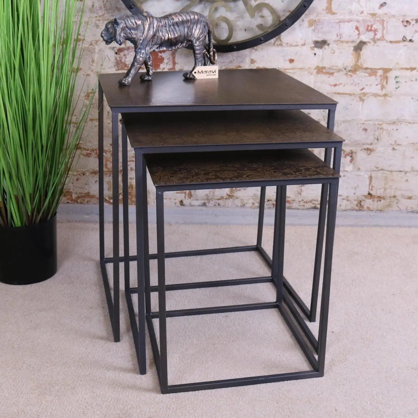 Supli Nest of 3 Tables Gold Embossed Flower Pattern