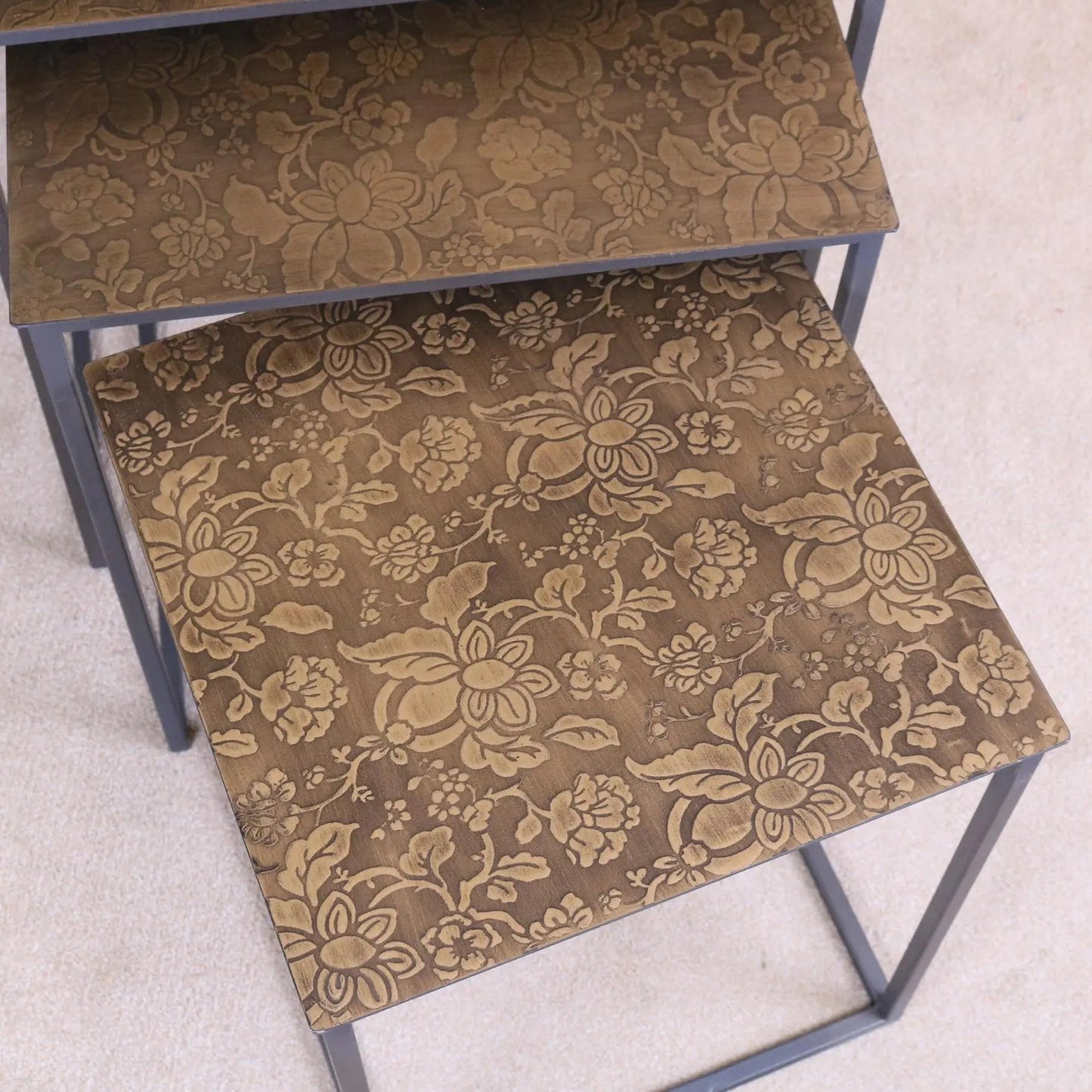 Supli Nest of 3 Tables Gold Embossed Flower Pattern