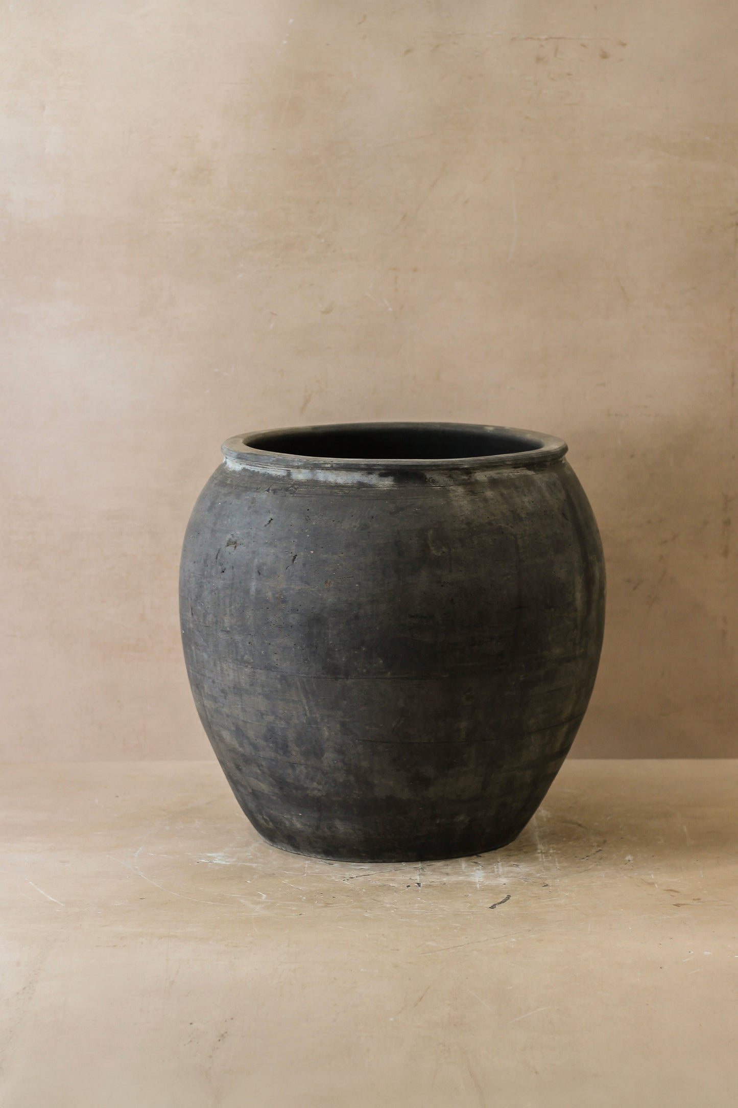 Vintage Dark Pot - No 53