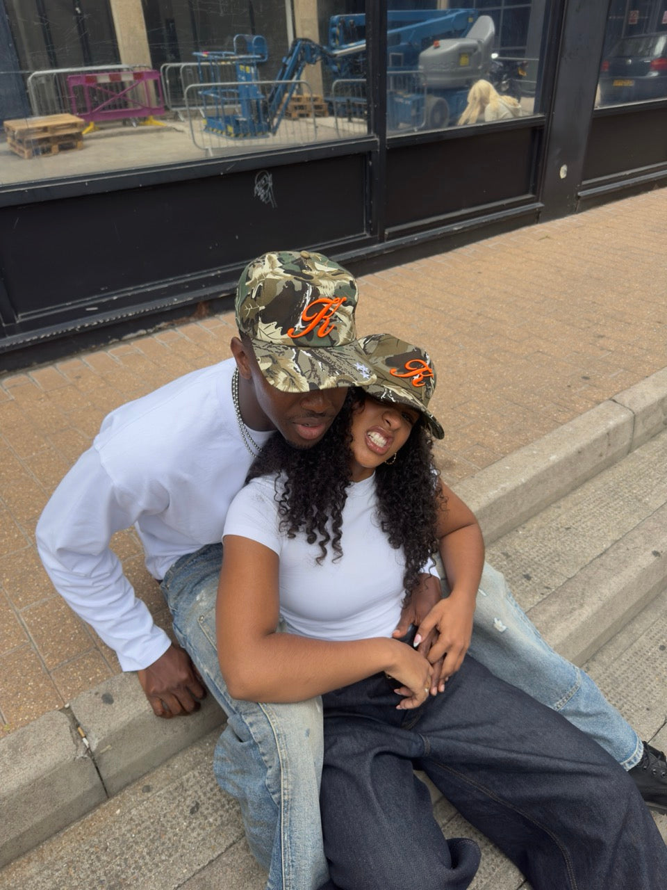 CAMO SCRIPT HAT