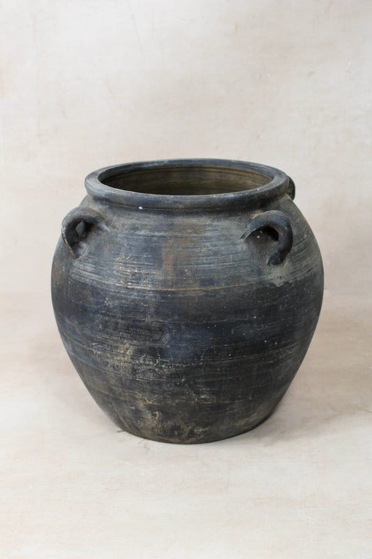 Vintage Dark pot with ears - E4.30