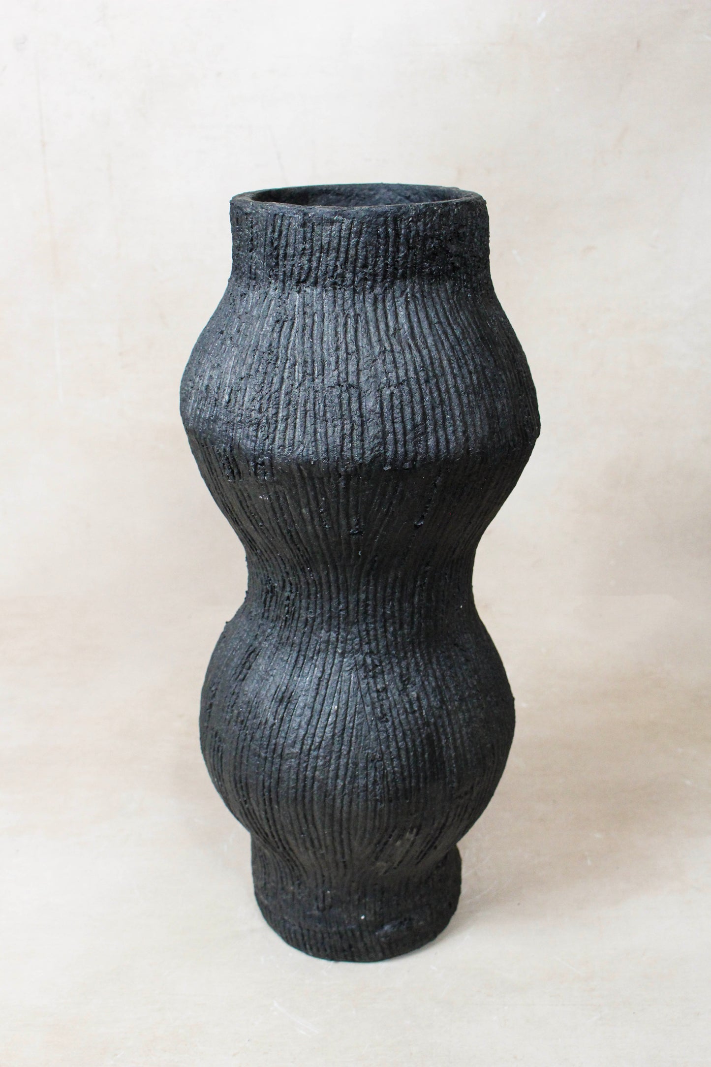 Gege Paper Mache Vase Carbon  Nº 50