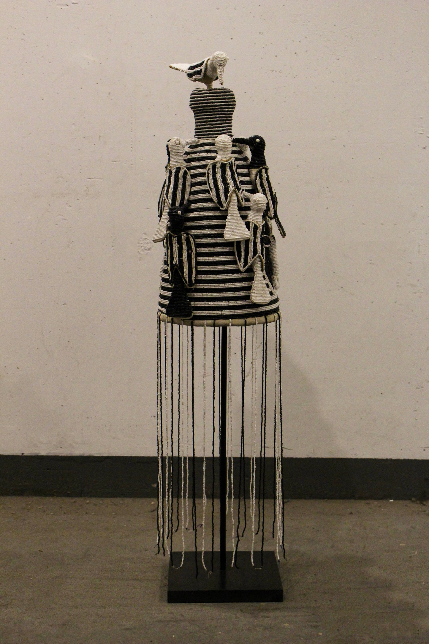Yoruba Royal Crown Black & White - 15.5