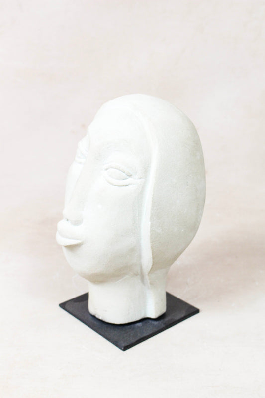 Stone head sculpture by Rizimu Chiwawa Zimbabwe 57.1