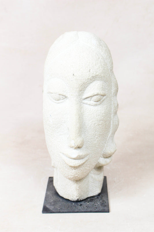 Stone head sculpture by Rizimu Chiwawa Zimbabwe 31.03