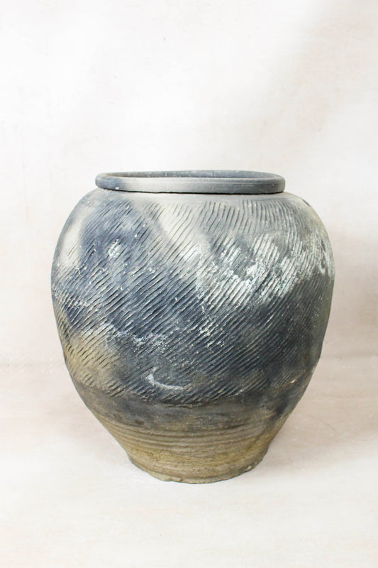 Vintage Textured Grey Pot - VT15