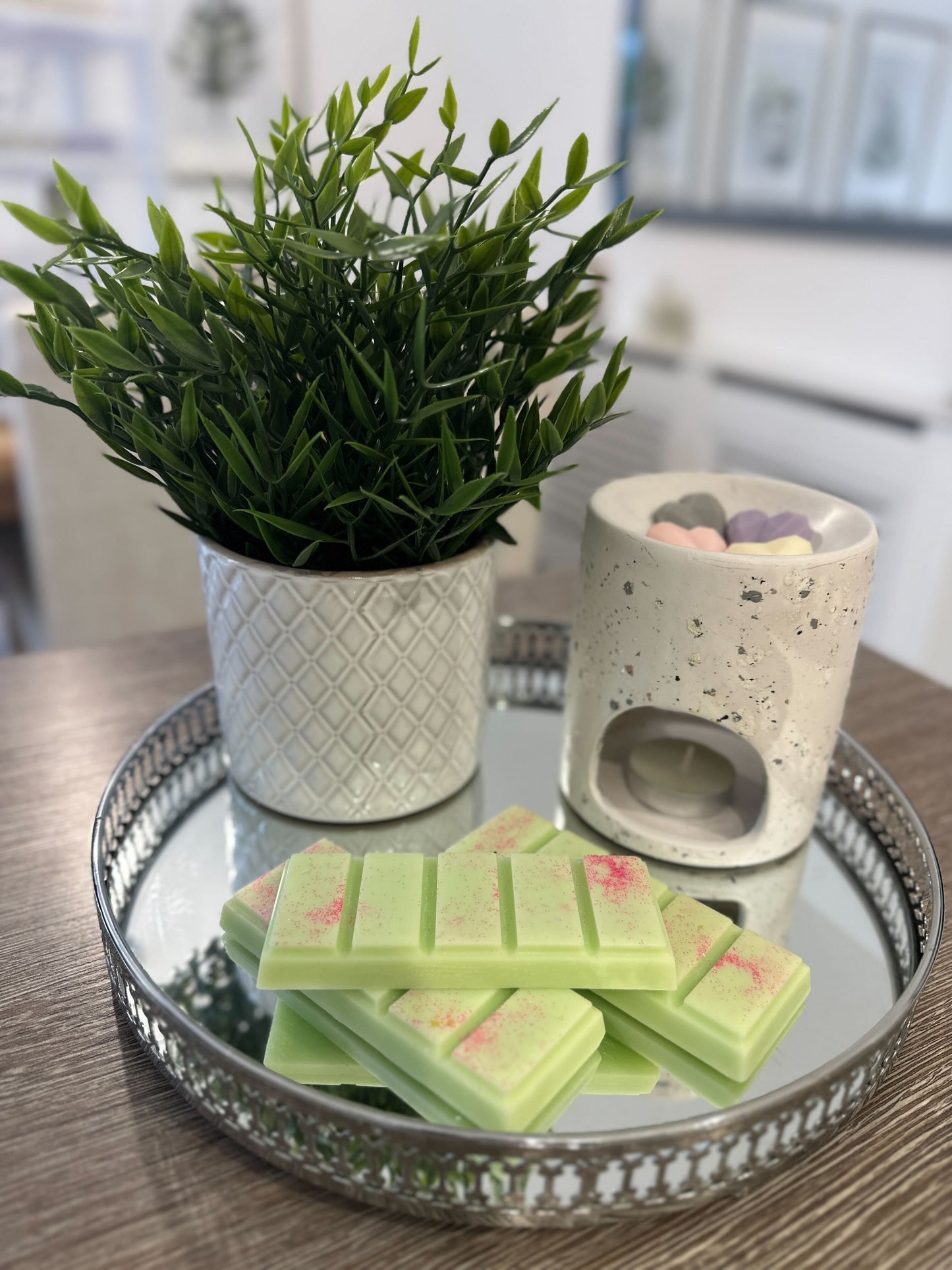 English Pear & Freesia Wax Melts Elegant, Fresh & Beautifully Balanced