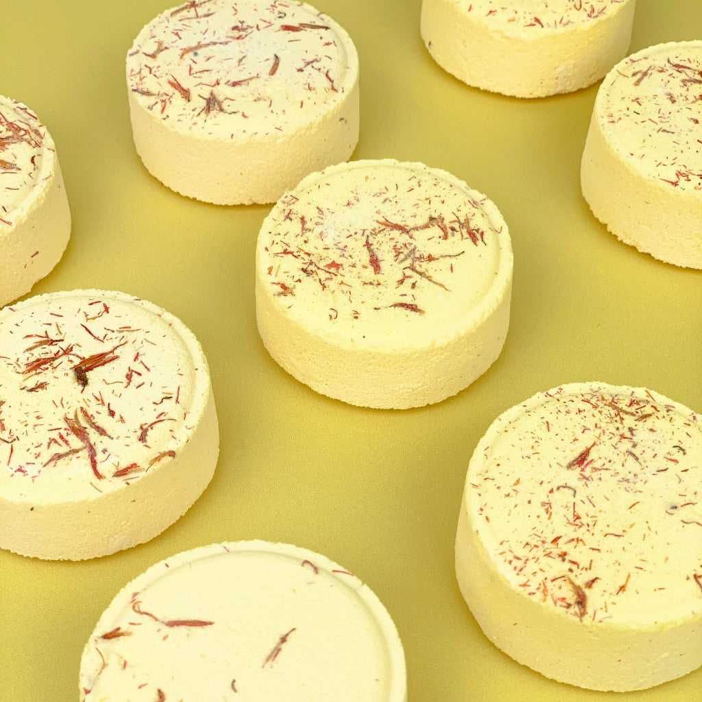 Recharge Aromatherapy Shower Steamer in Box - Juniper Berry, Lavender, Tea Tree, Tangerine and Safflower Petals