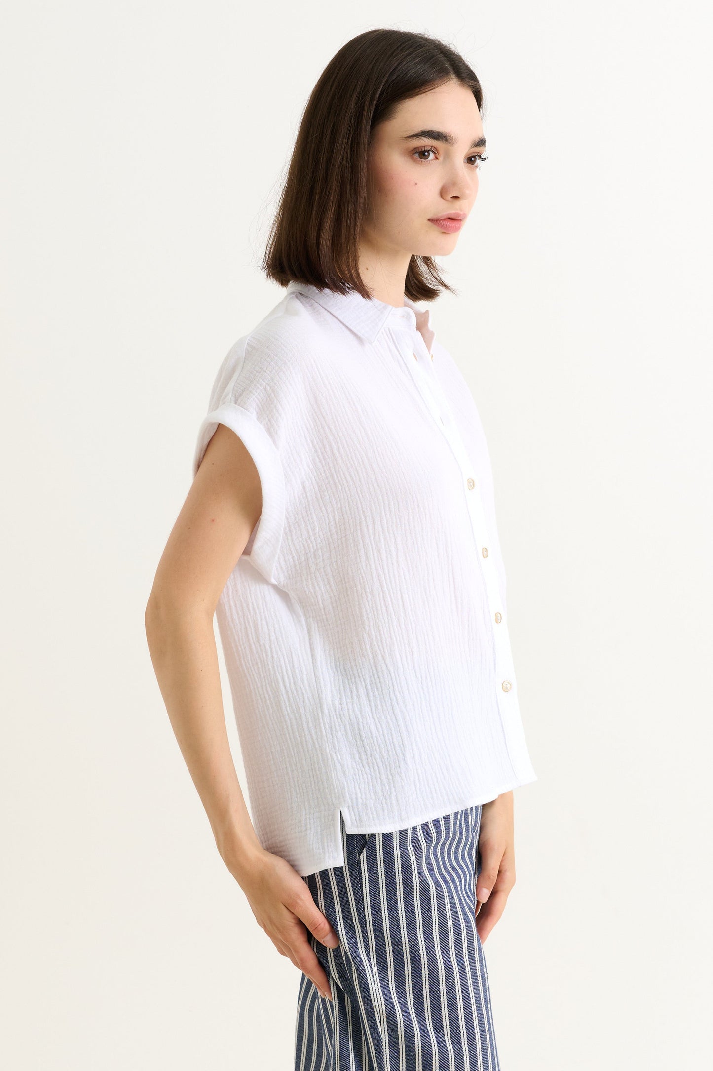 Abinaya Double Gauze Short Sleeved Shirt - White